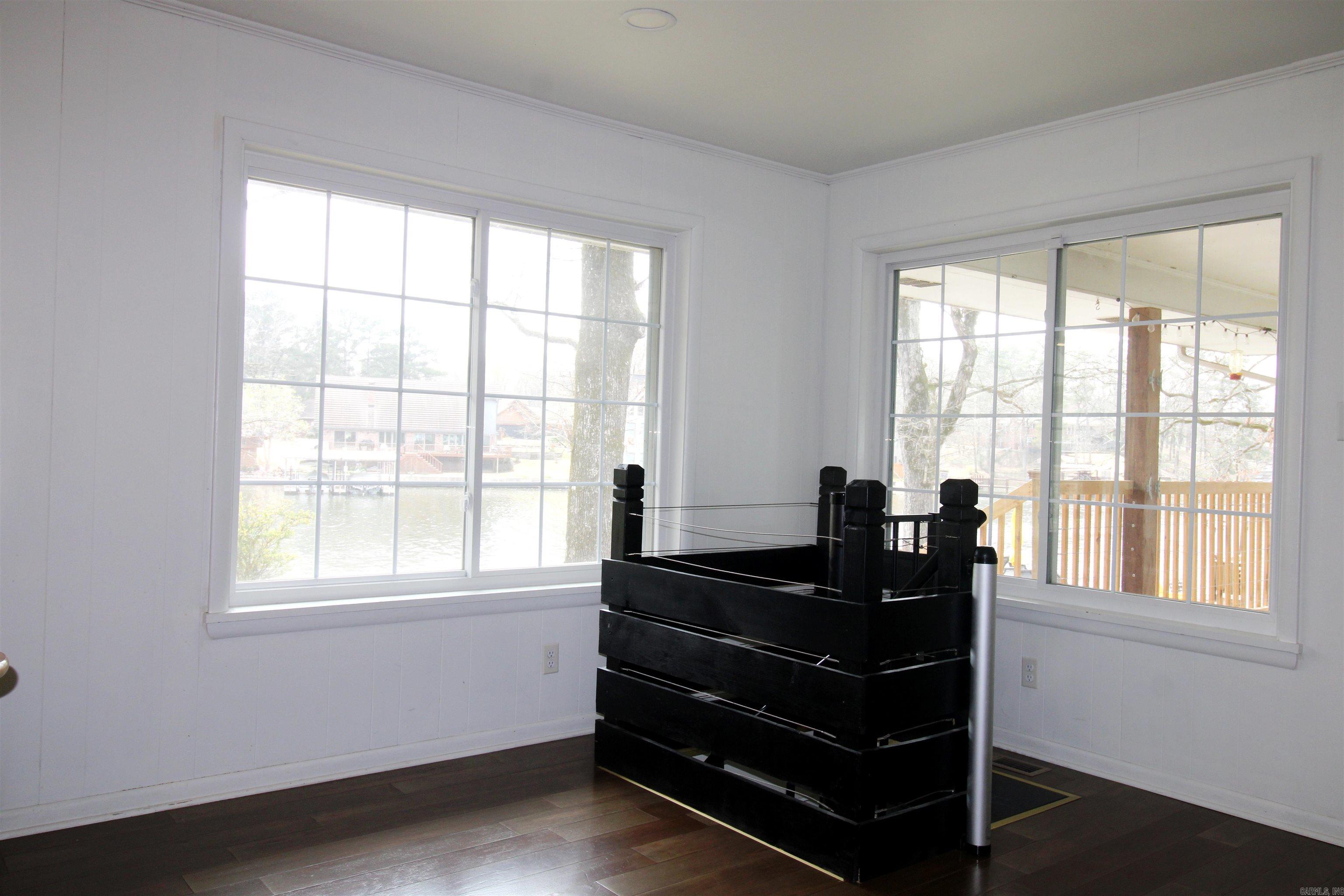 189 Bayshore Cove