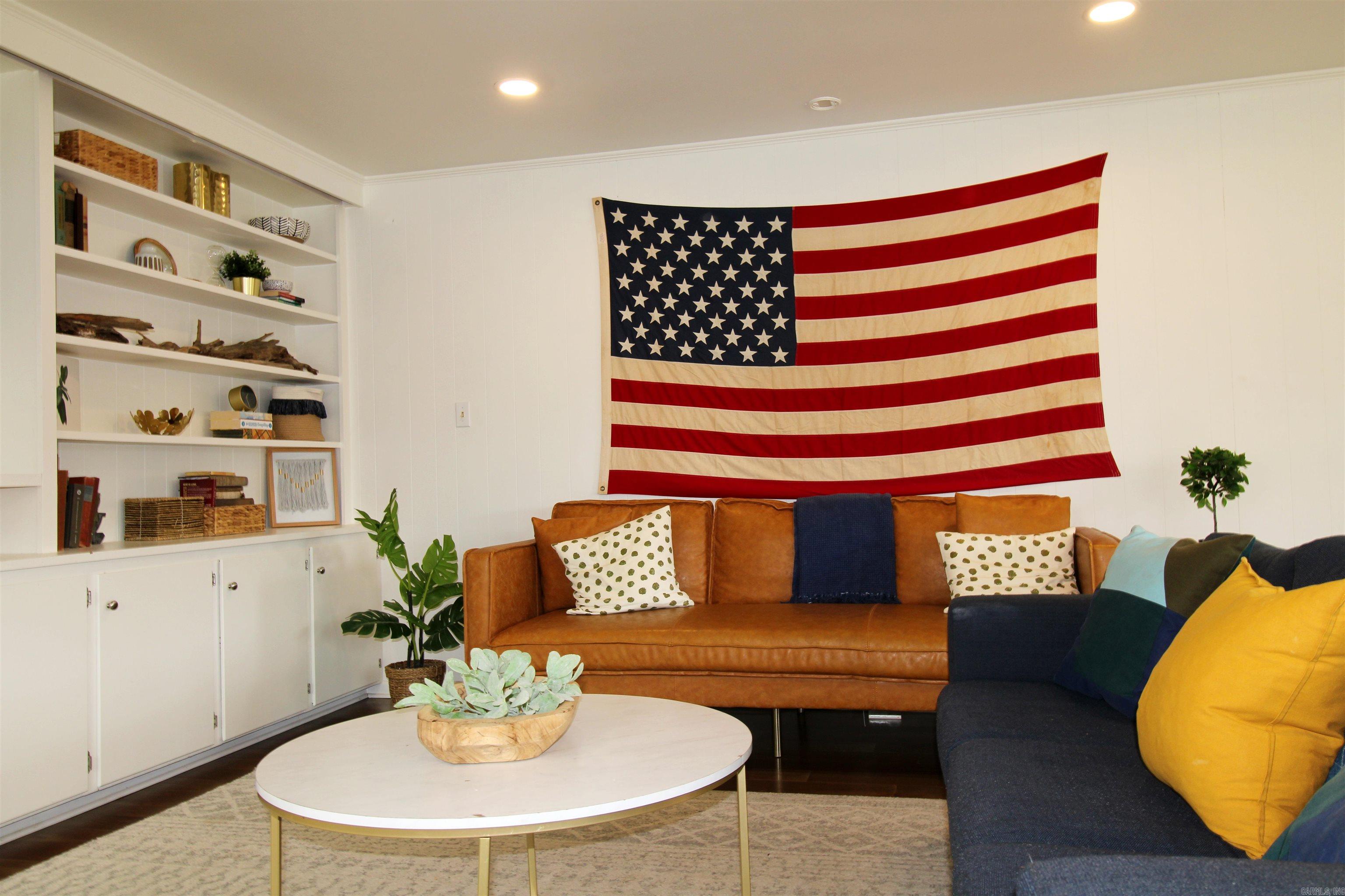 189 Bayshore Cove