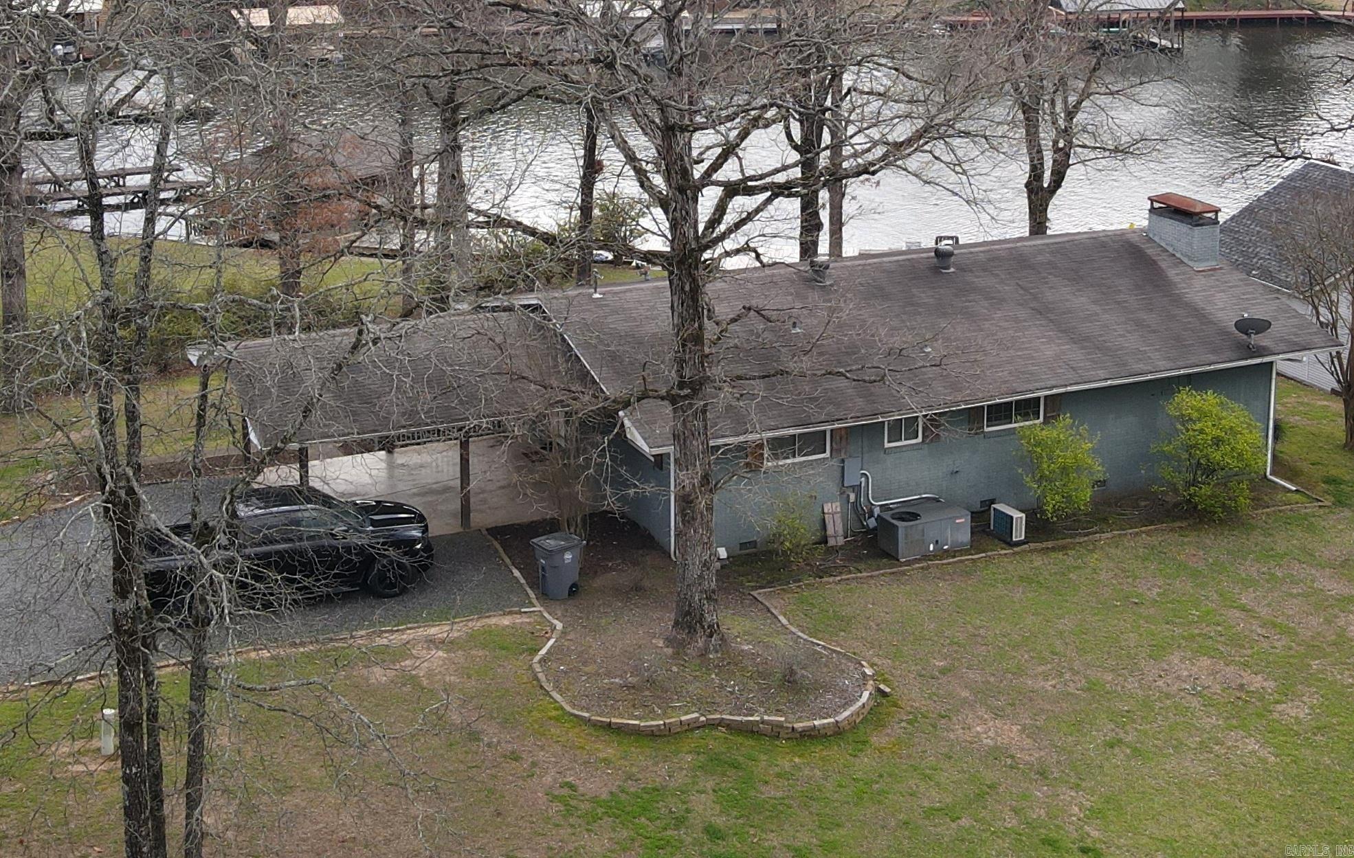 189 Bayshore Cove