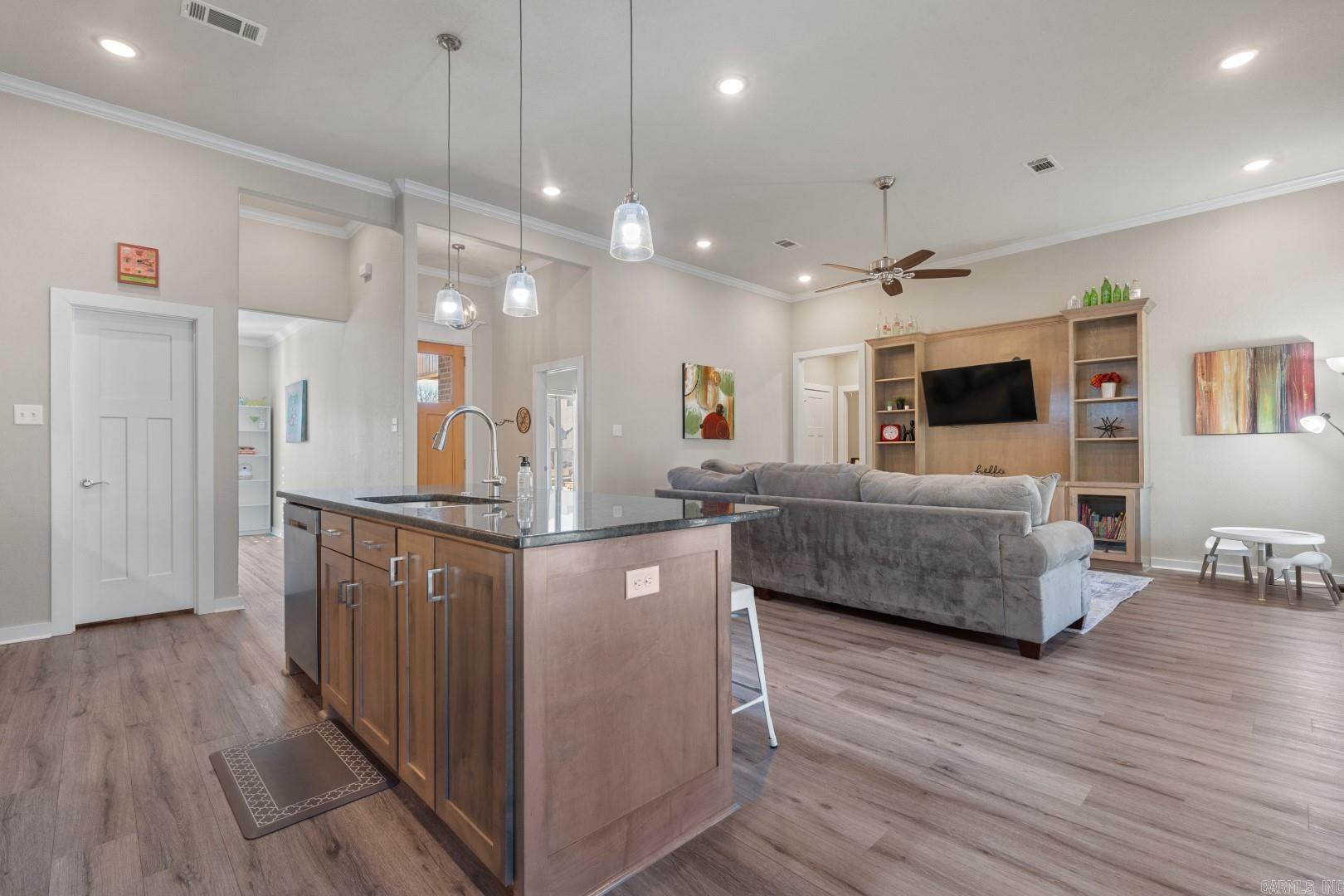 288 River Mill Point