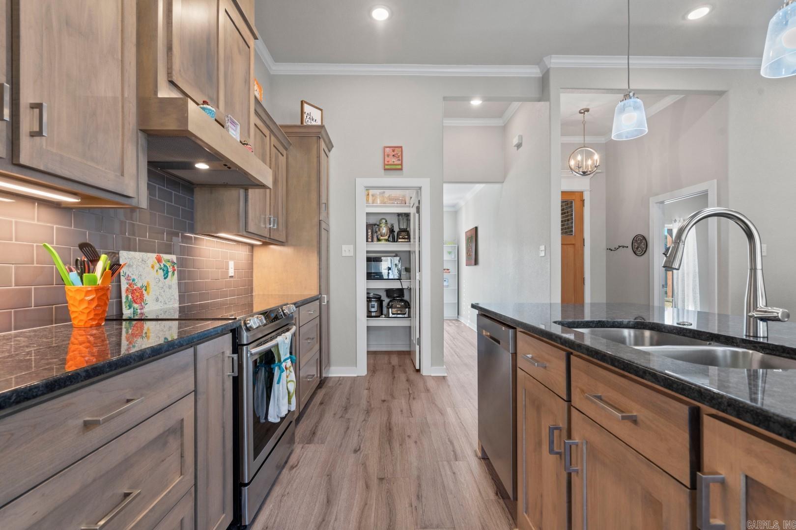 288 River Mill Point