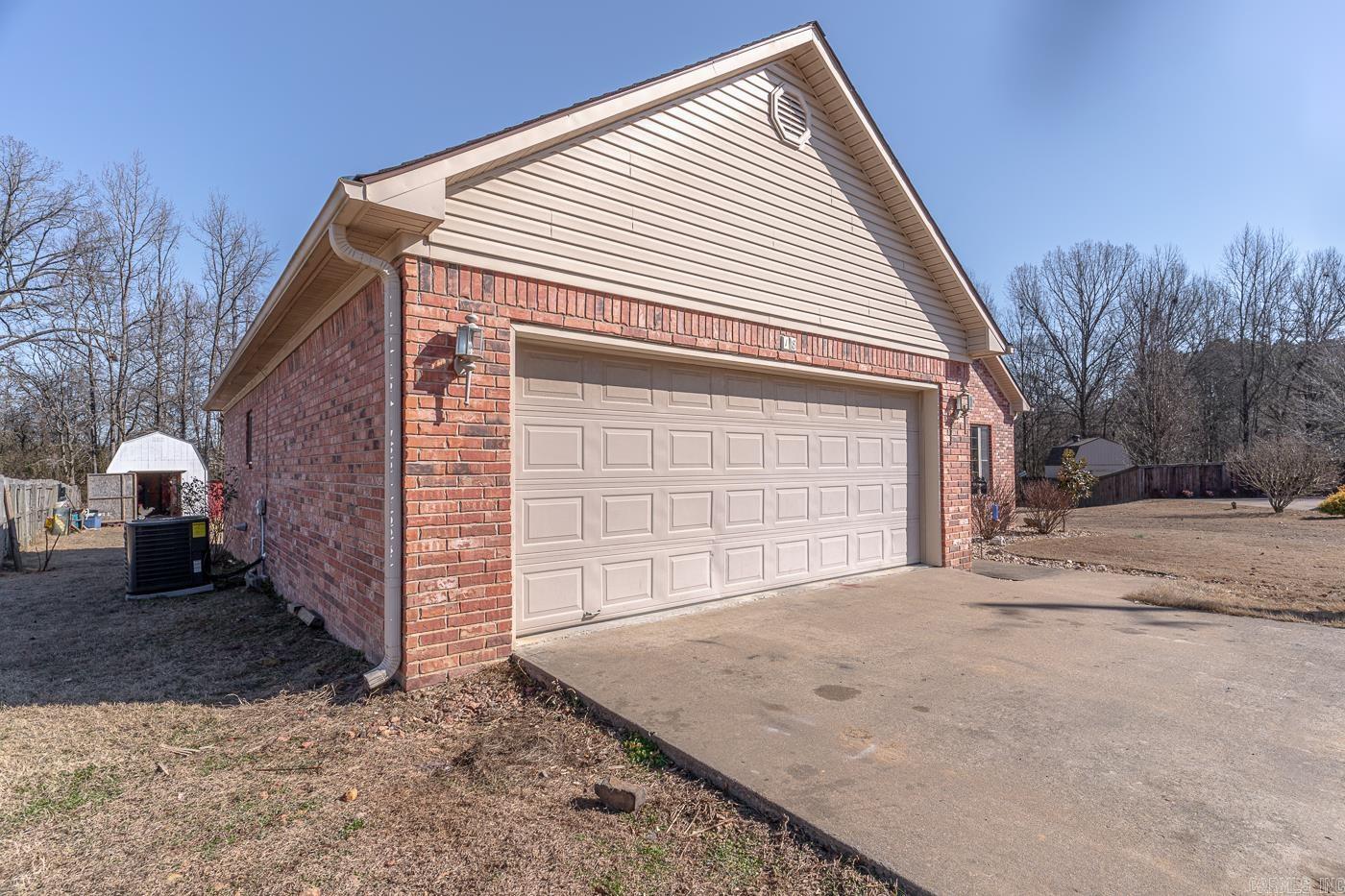 18 Sweetbriar Ln Lane