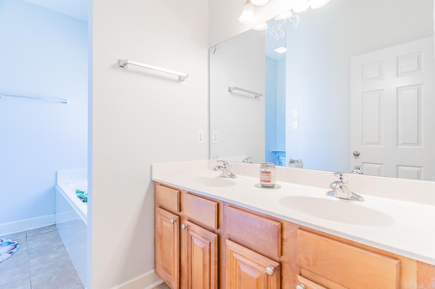 18 Sweetbriar Ln Lane