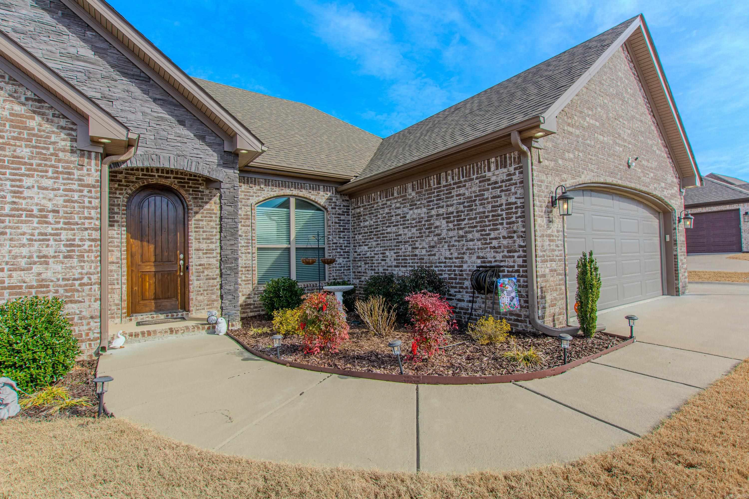 9800 Oak Forest Lane