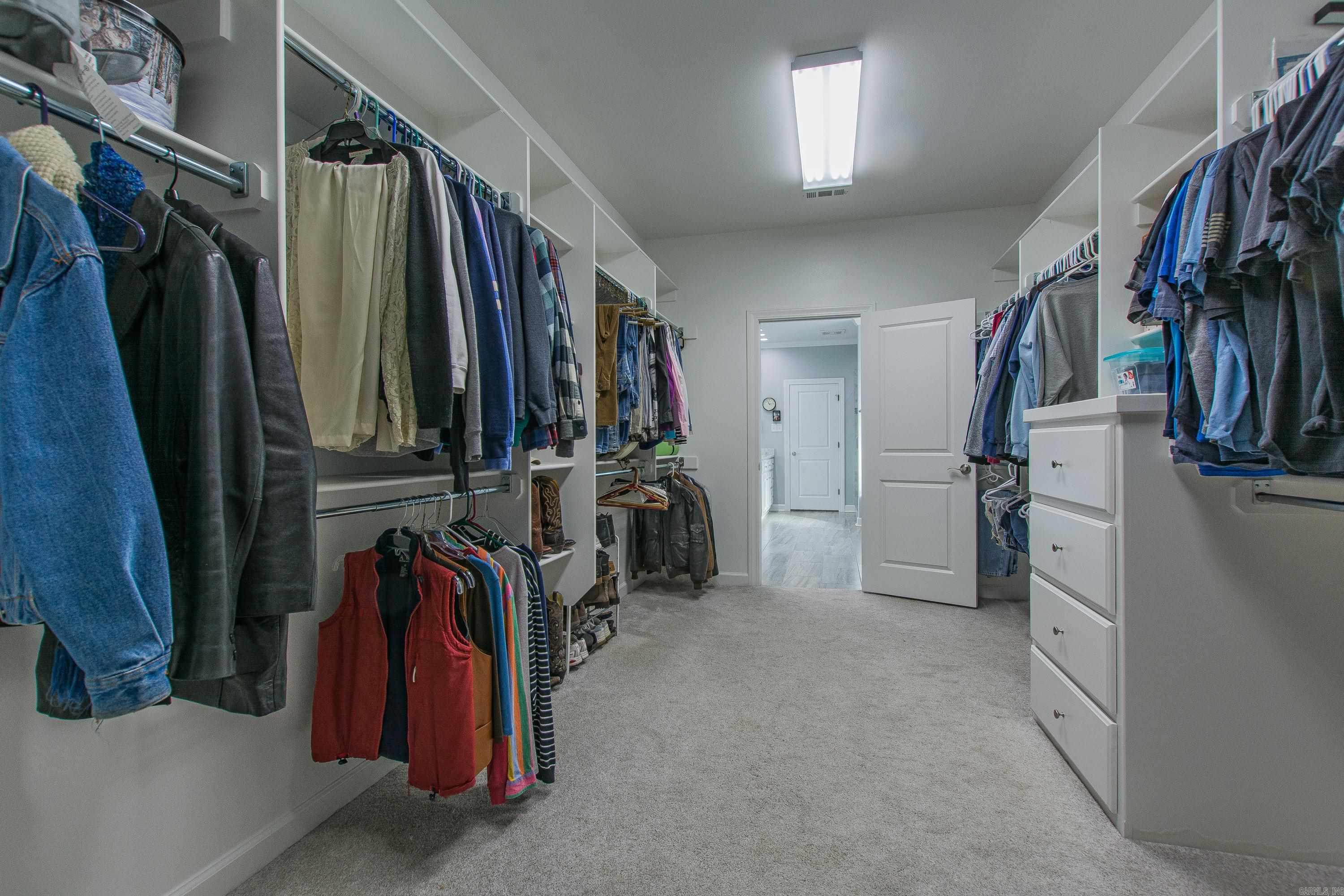 9800 Oak Forest Lane