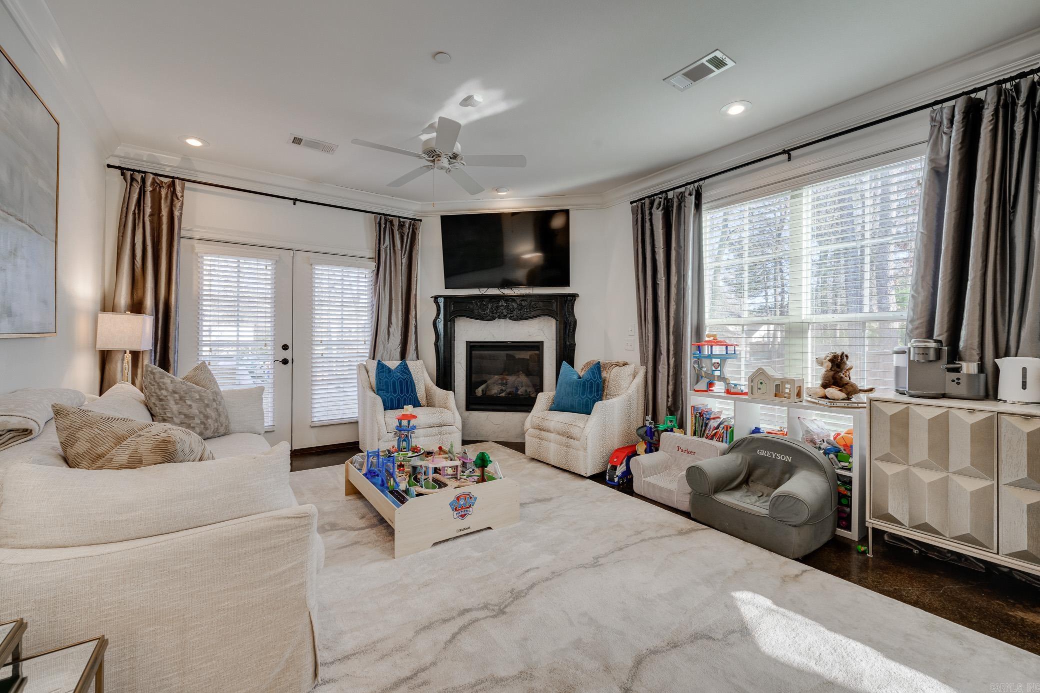 1236 Turnberry Drive