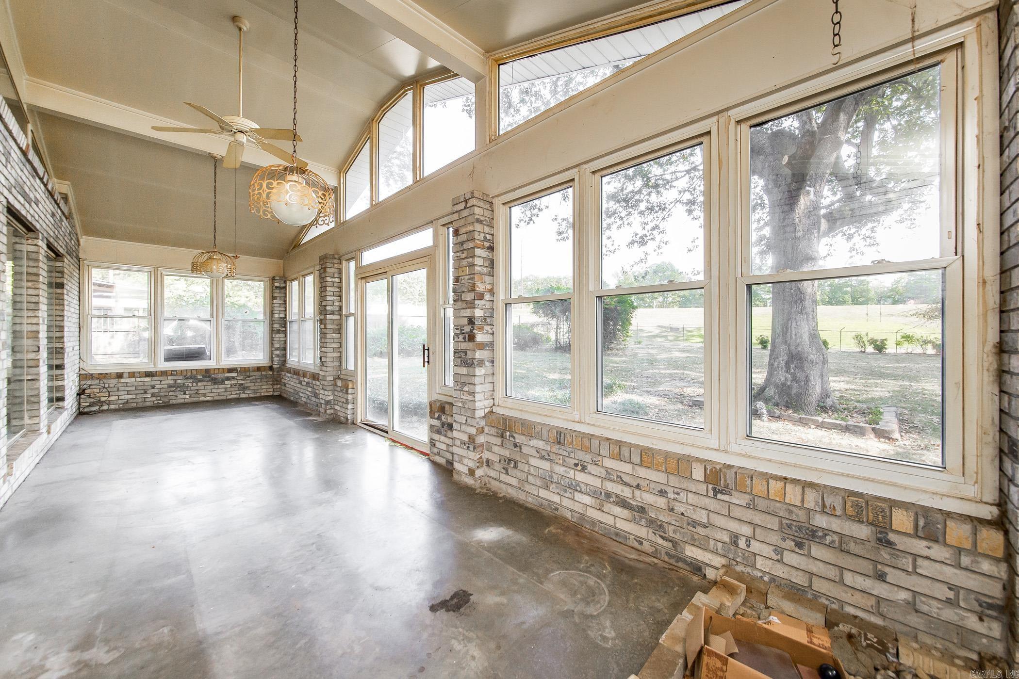 1414 Woodland Drive