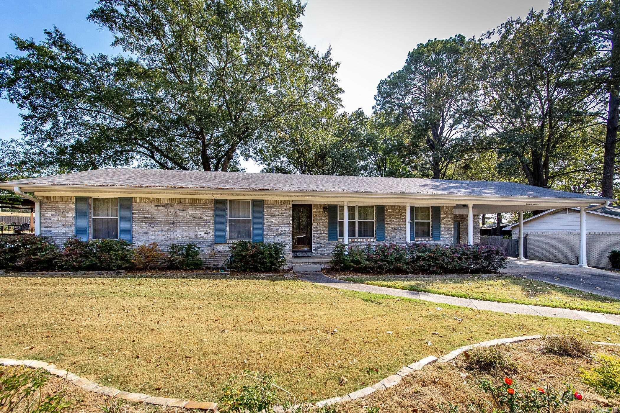 1414 Woodland Drive