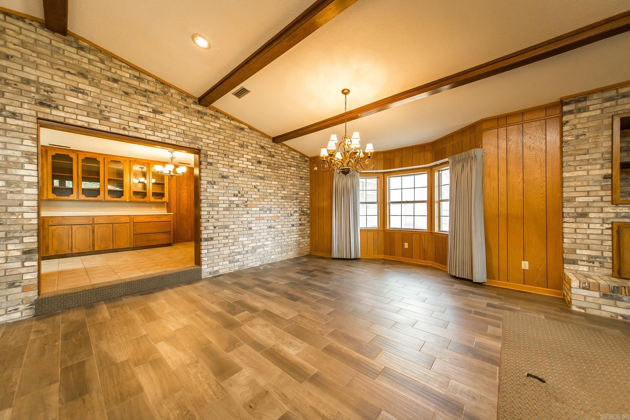 1414 Woodland Drive