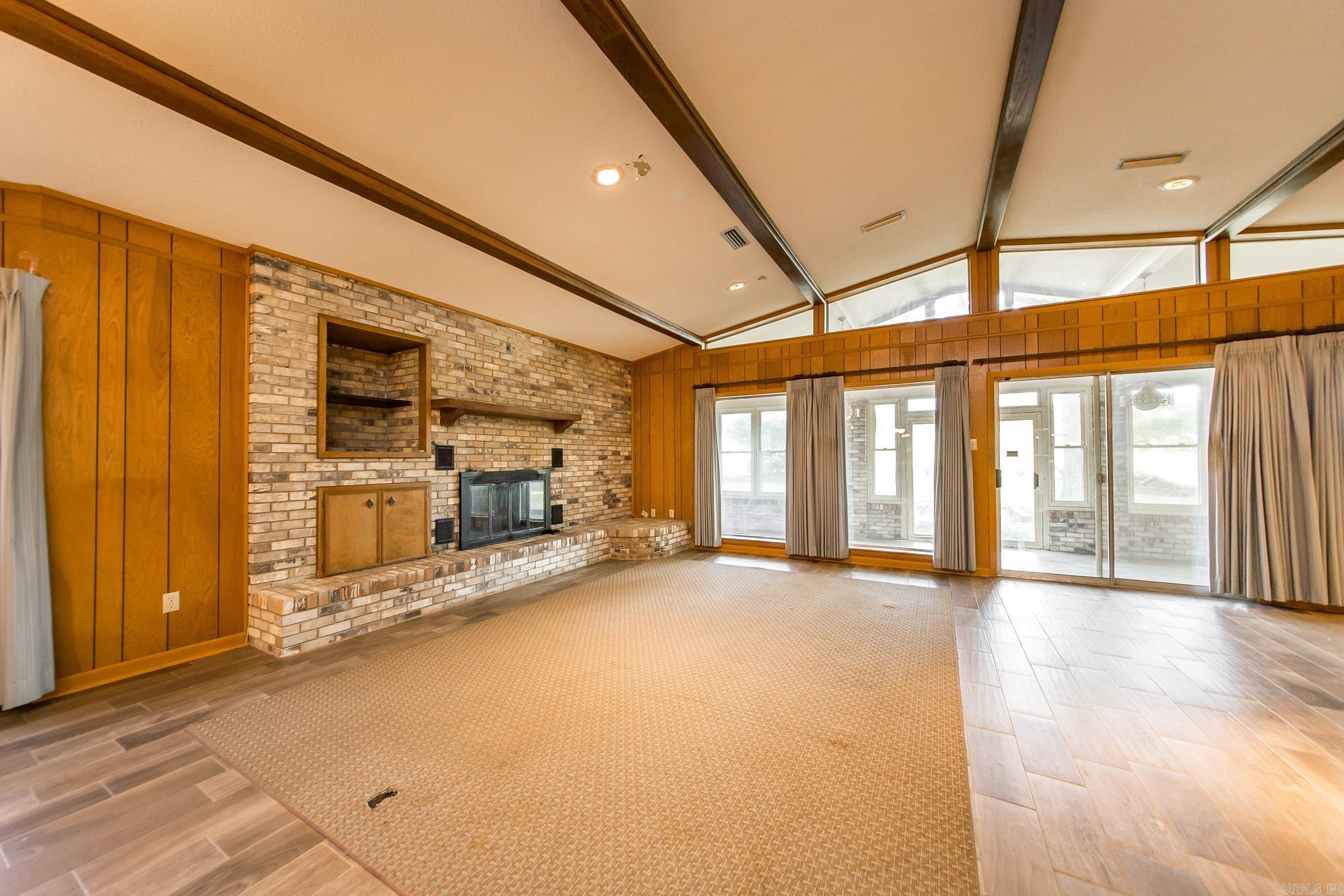 1414 Woodland Drive