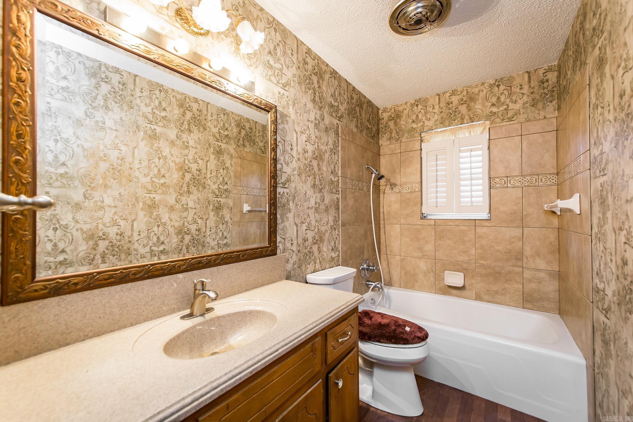 1414 Woodland Drive