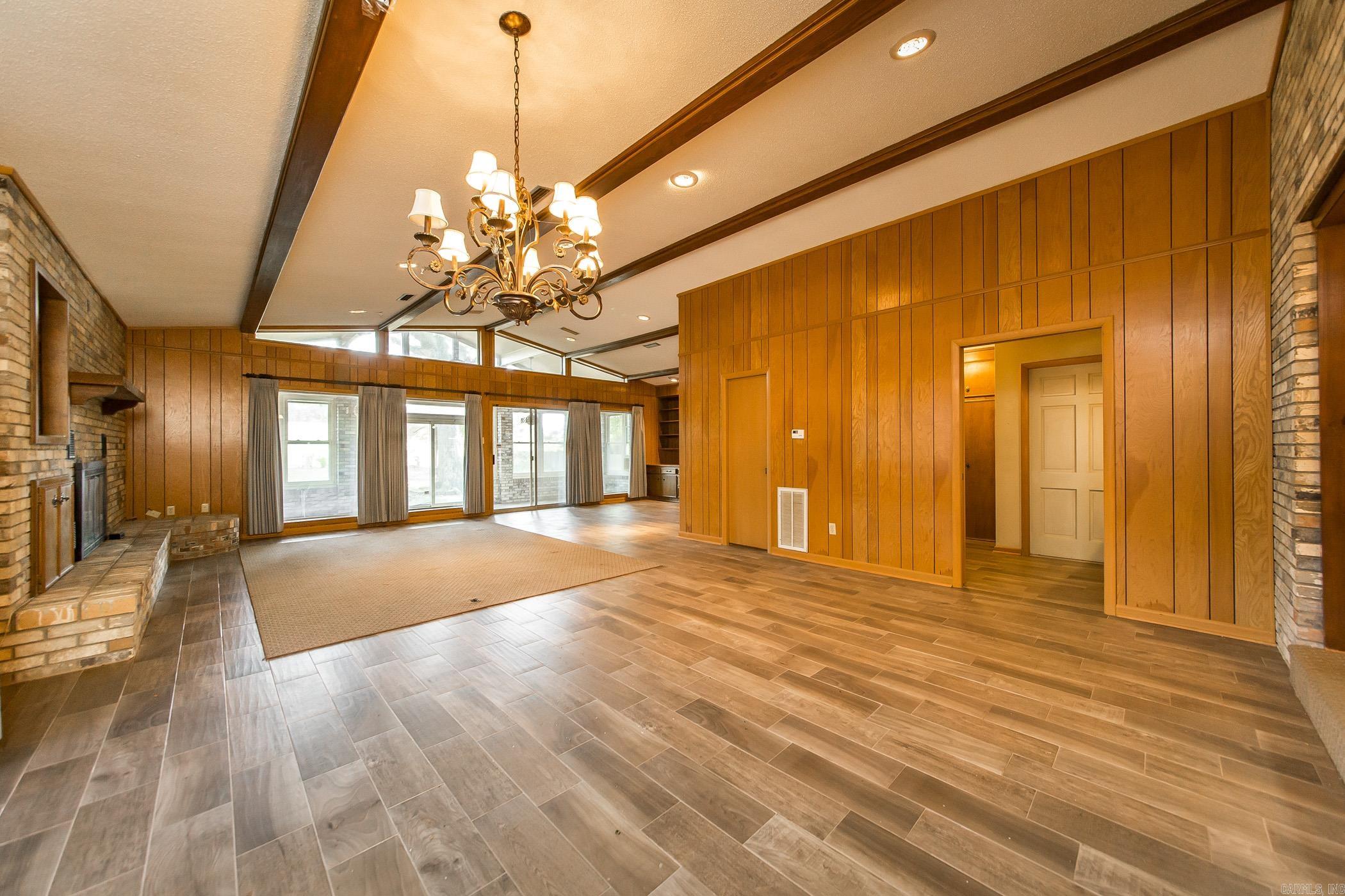 1414 Woodland Drive