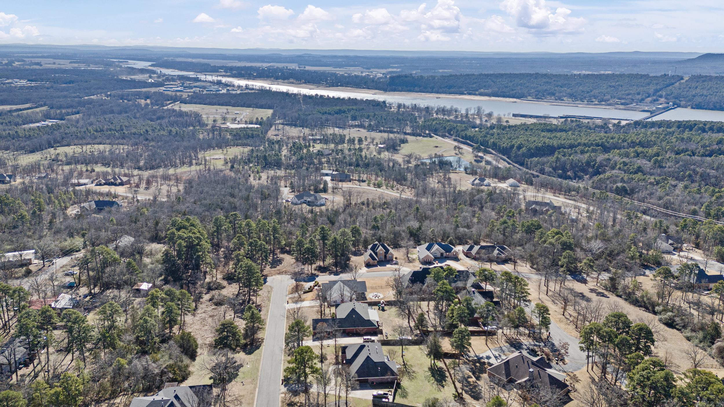 707 Castlegate Loop