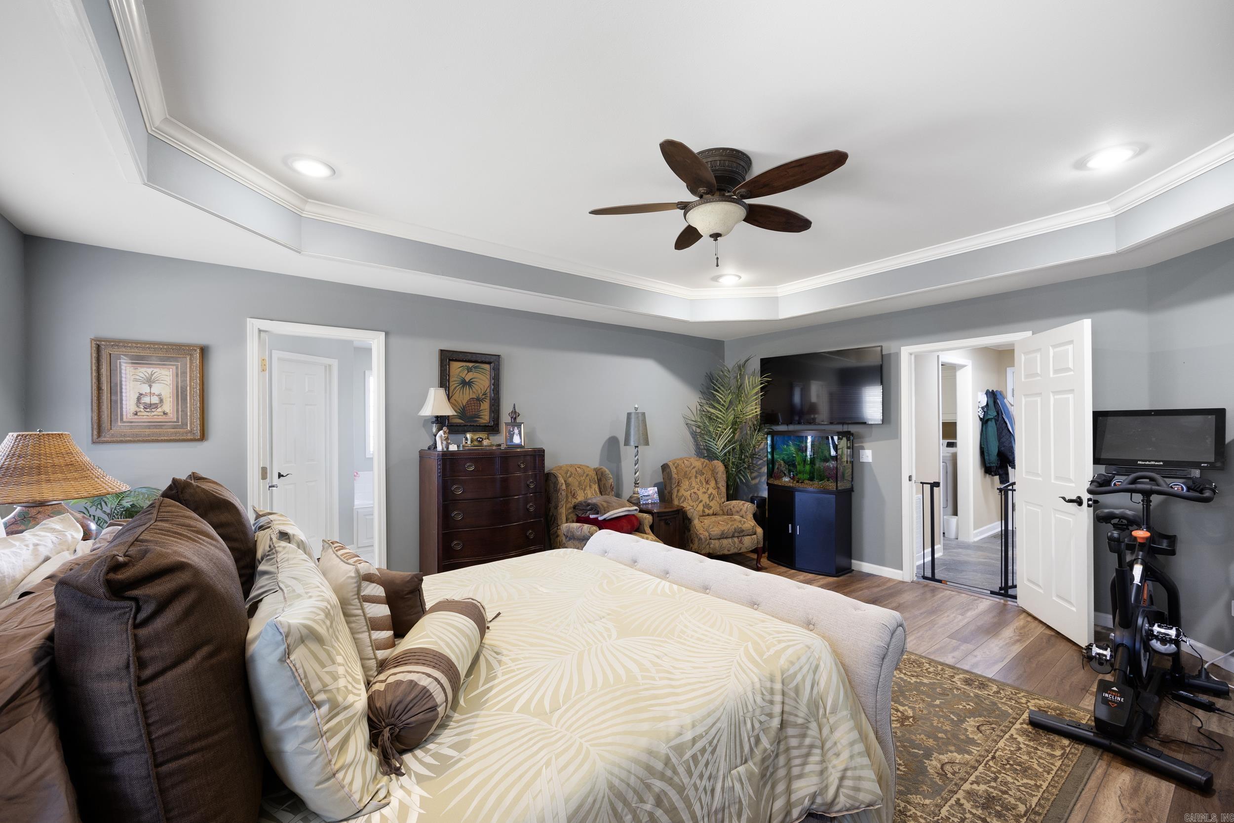 707 Castlegate Loop