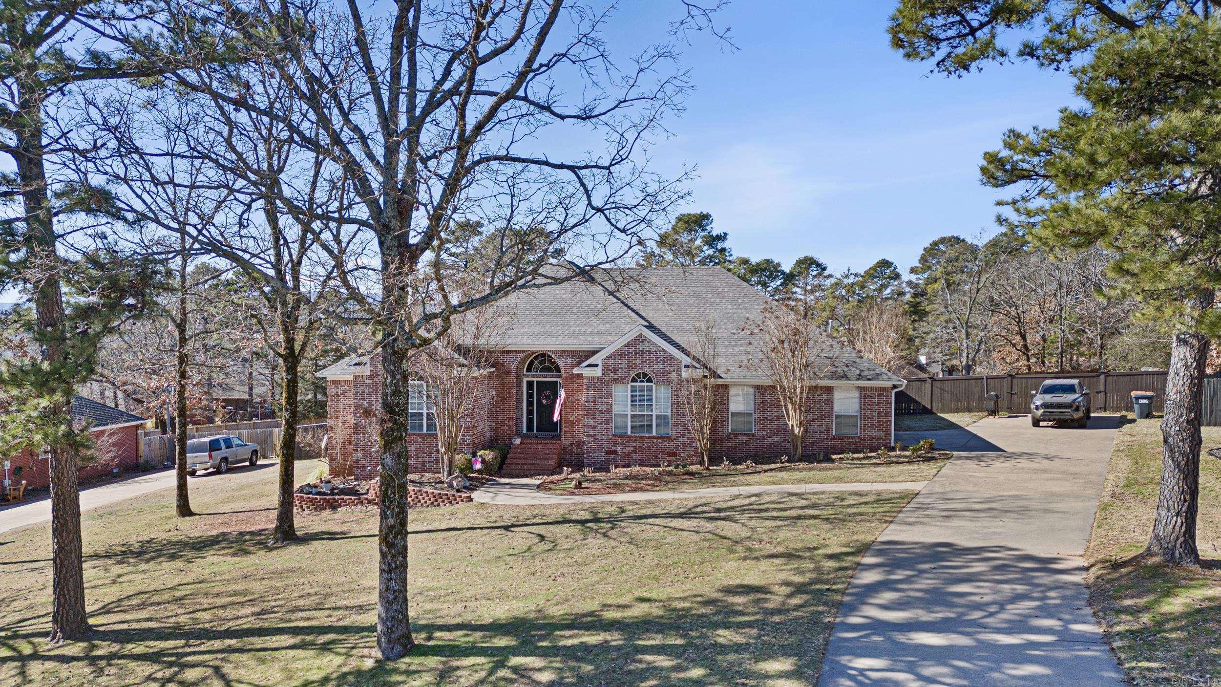 707 Castlegate Loop