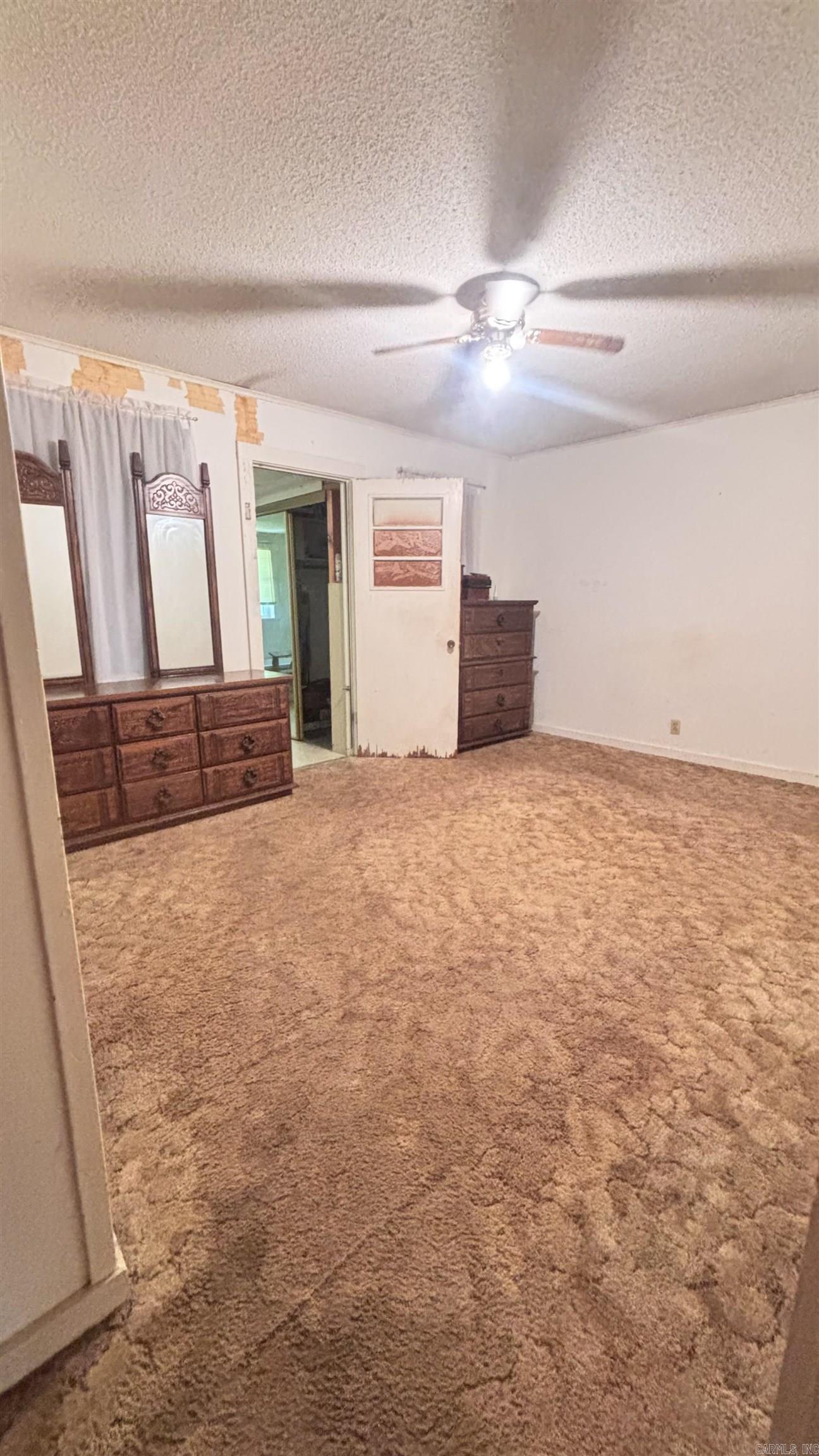 1219 Highway 270 E