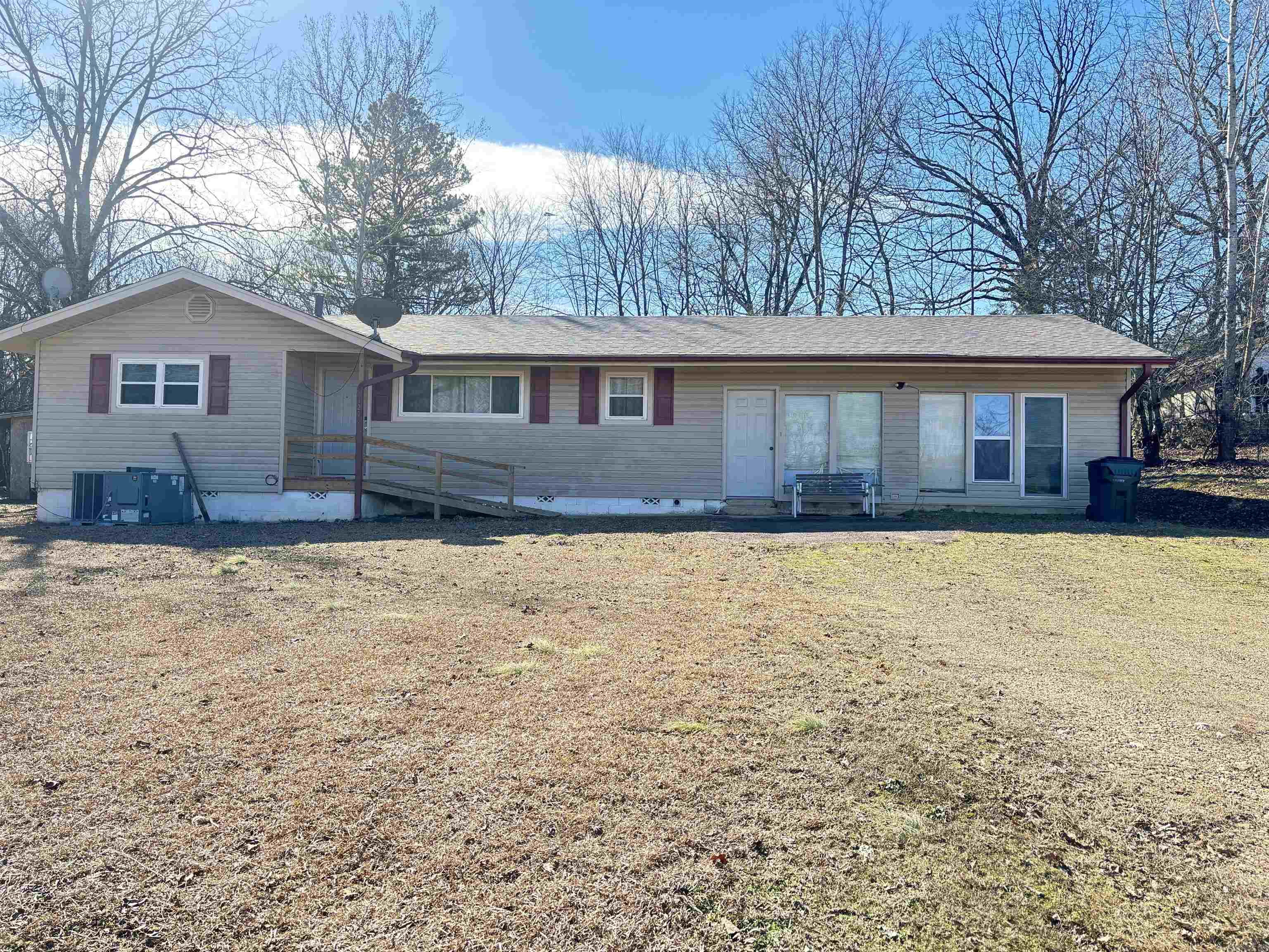 1219 Highway 270 E