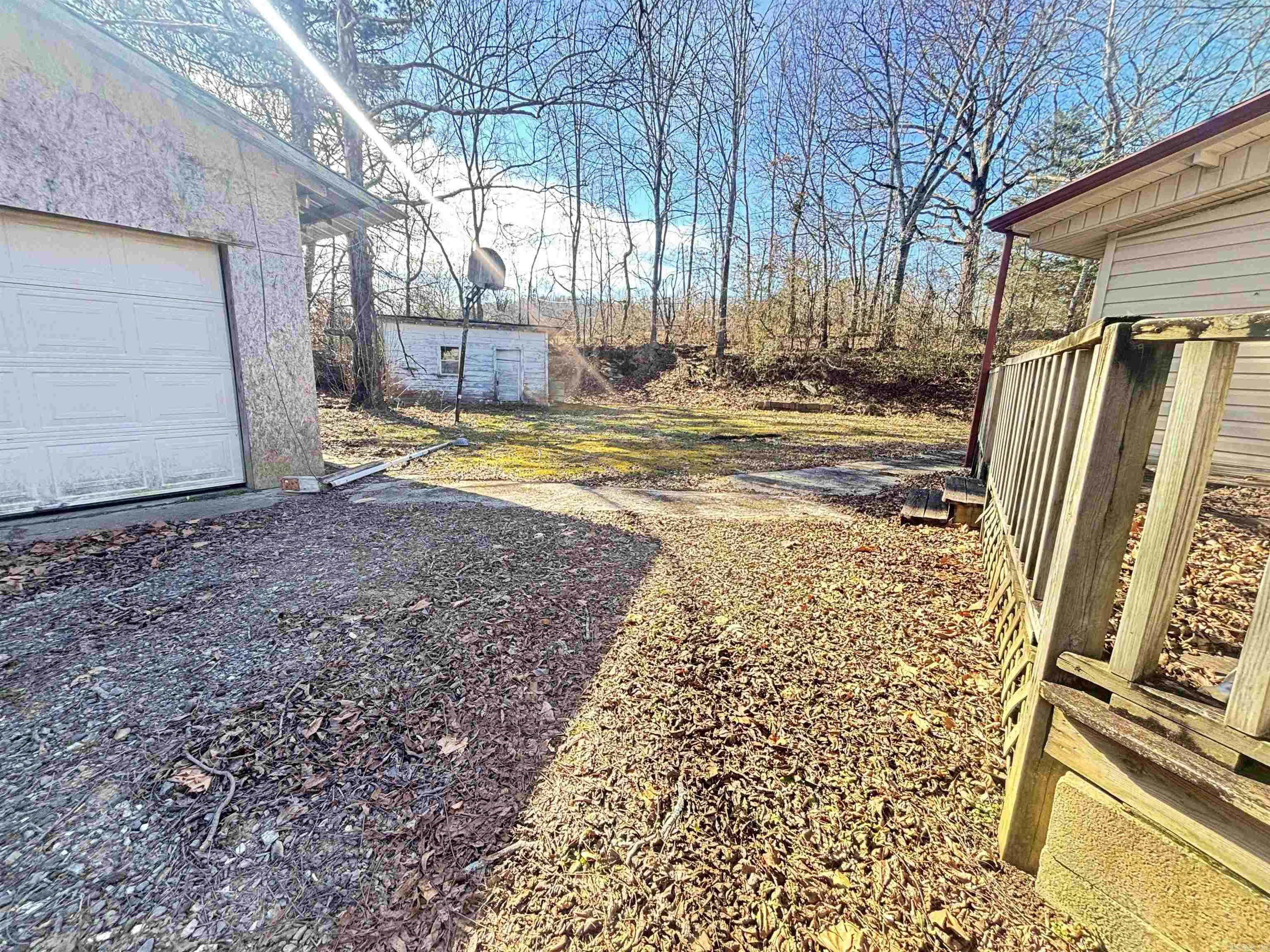 1219 Highway 270 E