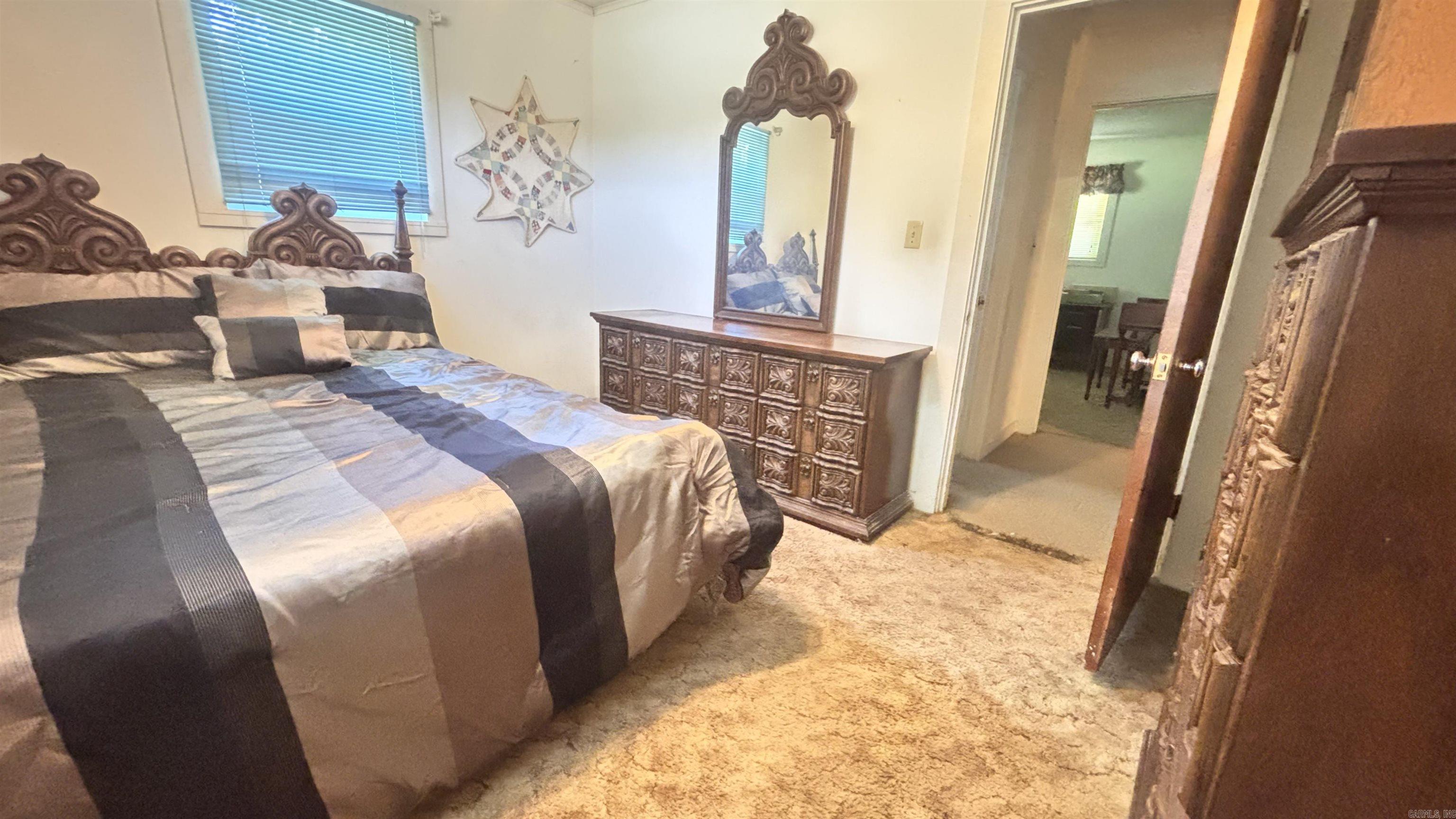 1219 Highway 270 E