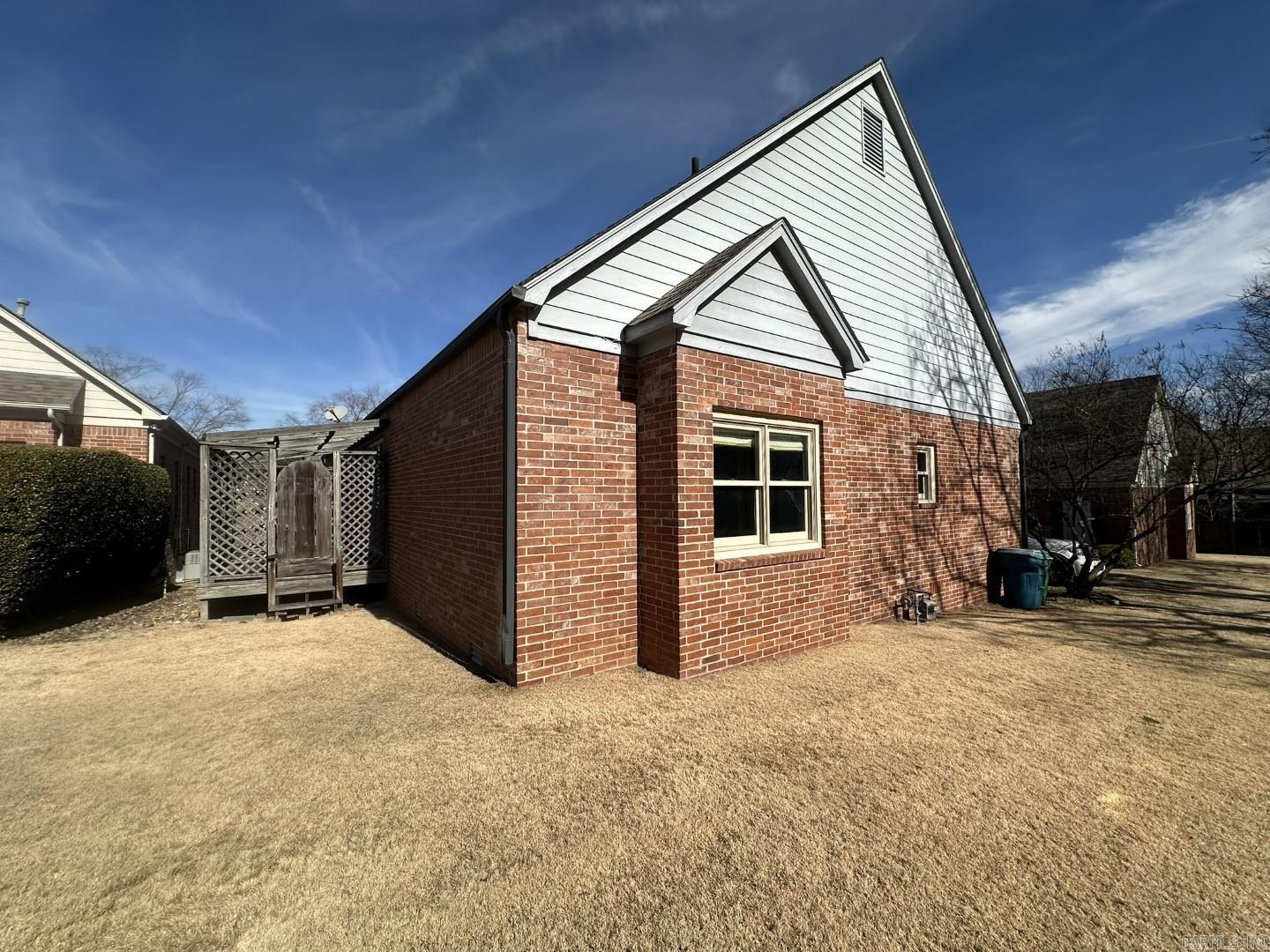 2111 Hinson Rd 6