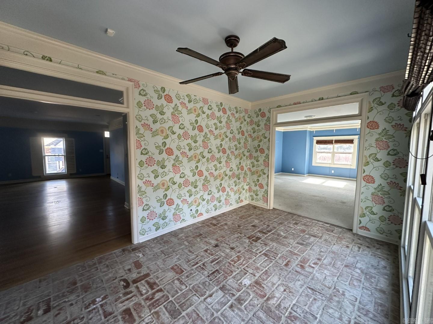 2111 Hinson Rd 6