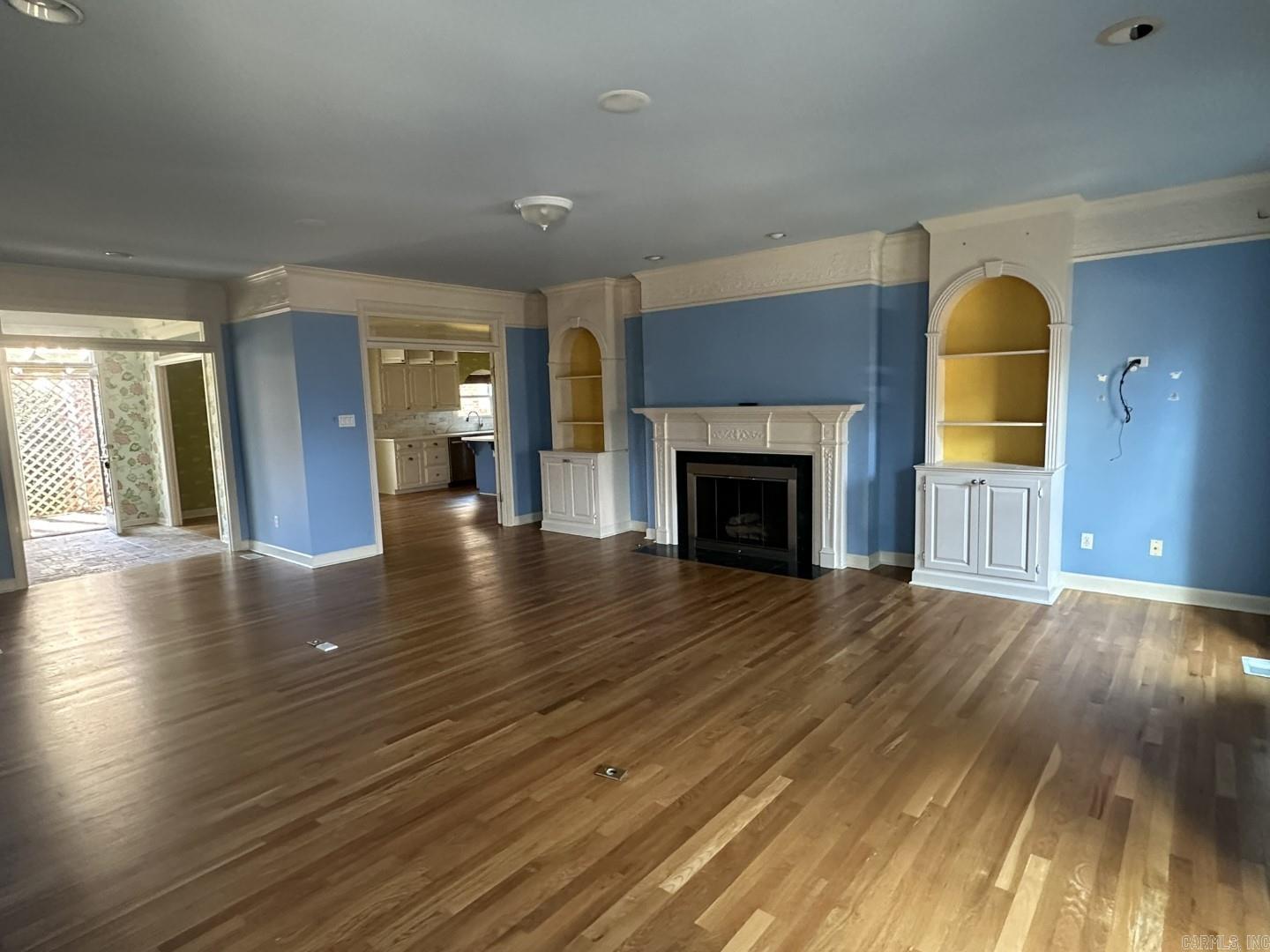 2111 Hinson Rd 6