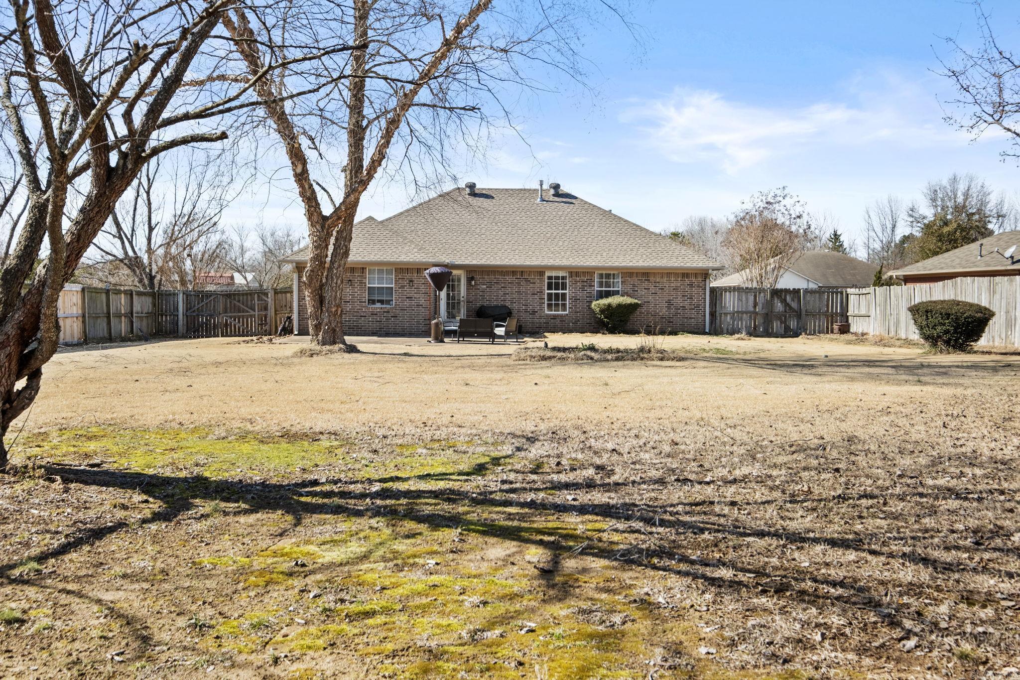 11 Hummingbird Drive