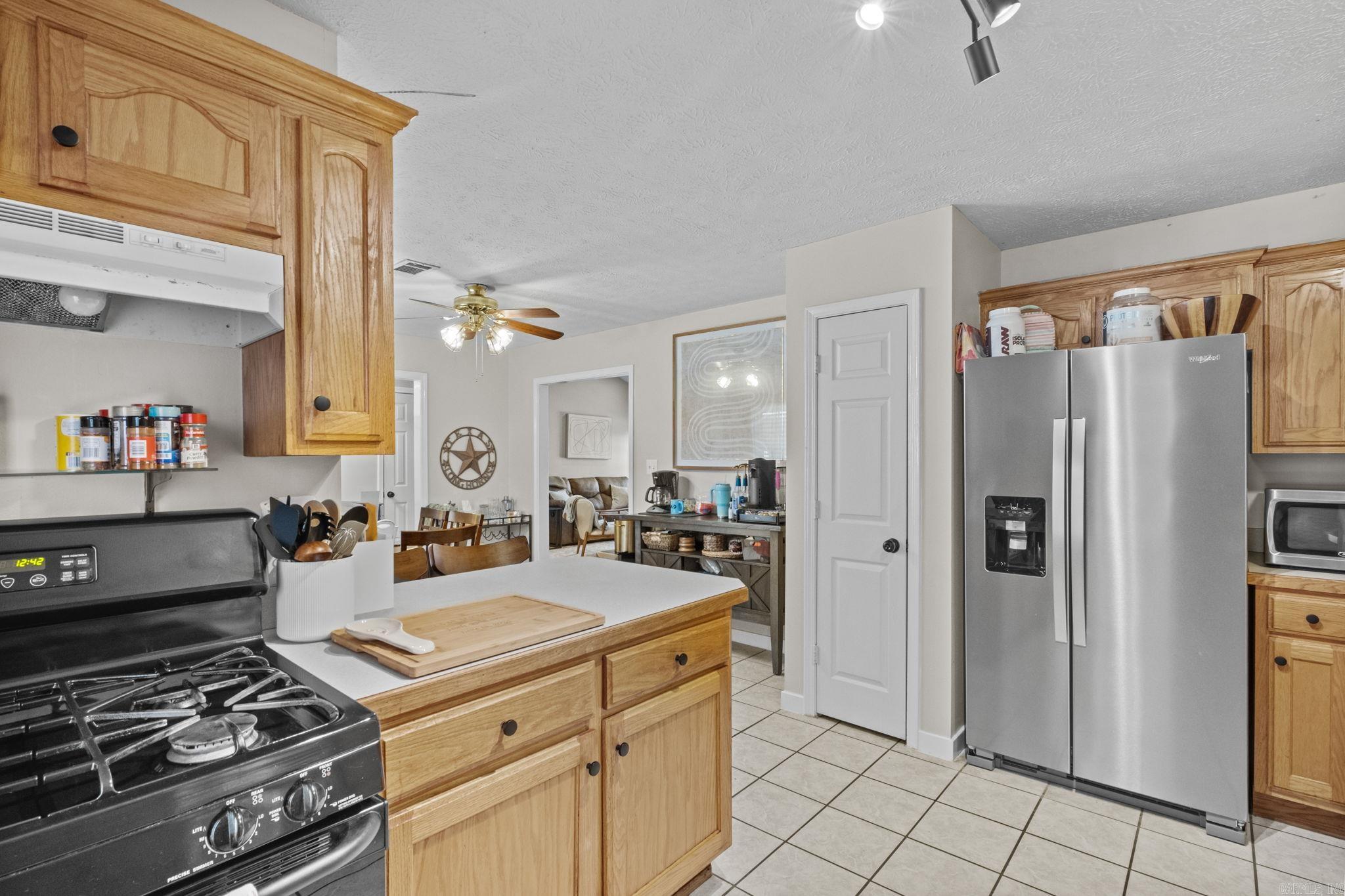 11 Hummingbird Drive