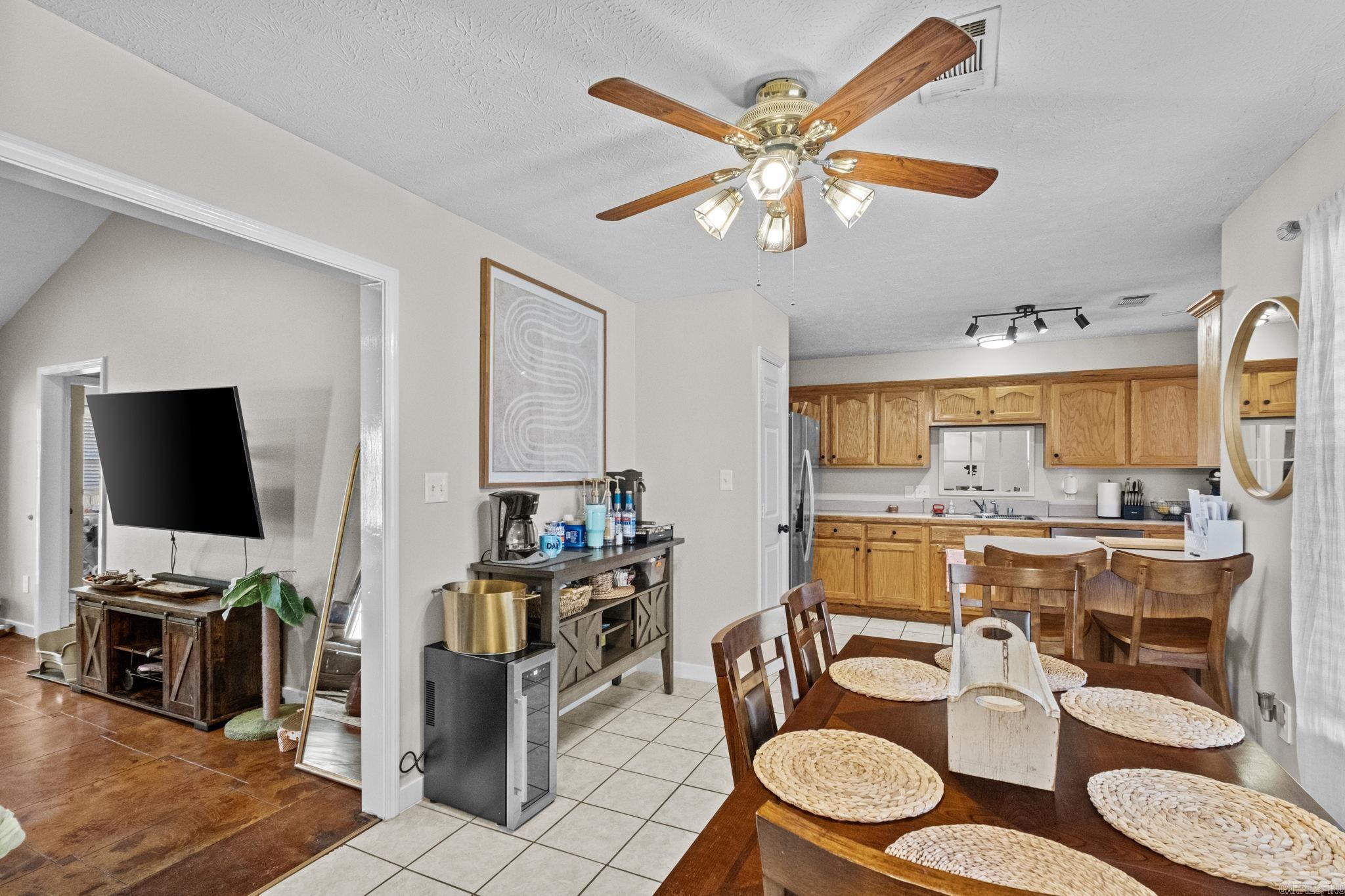 11 Hummingbird Drive