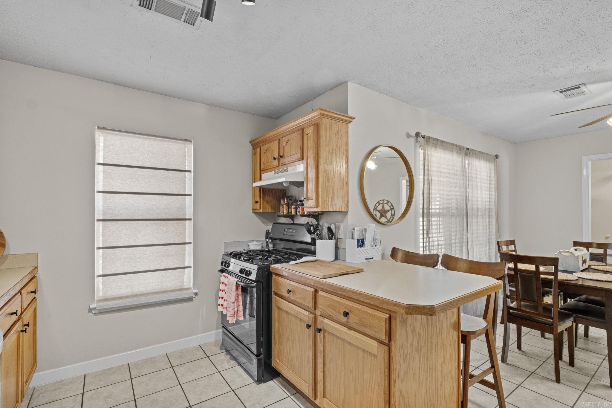 11 Hummingbird Drive