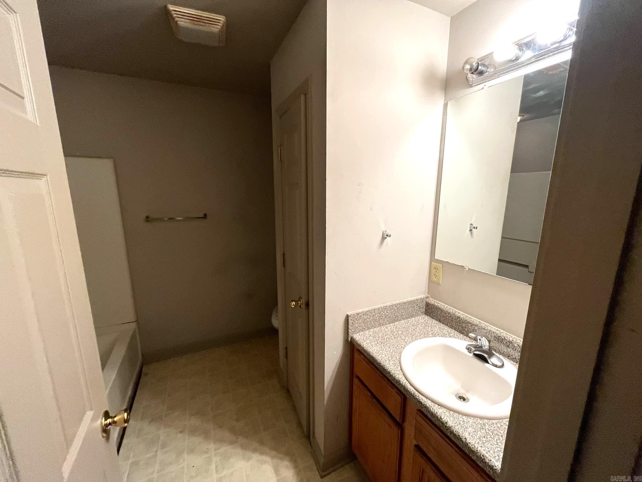 3001 Stephanie Dr