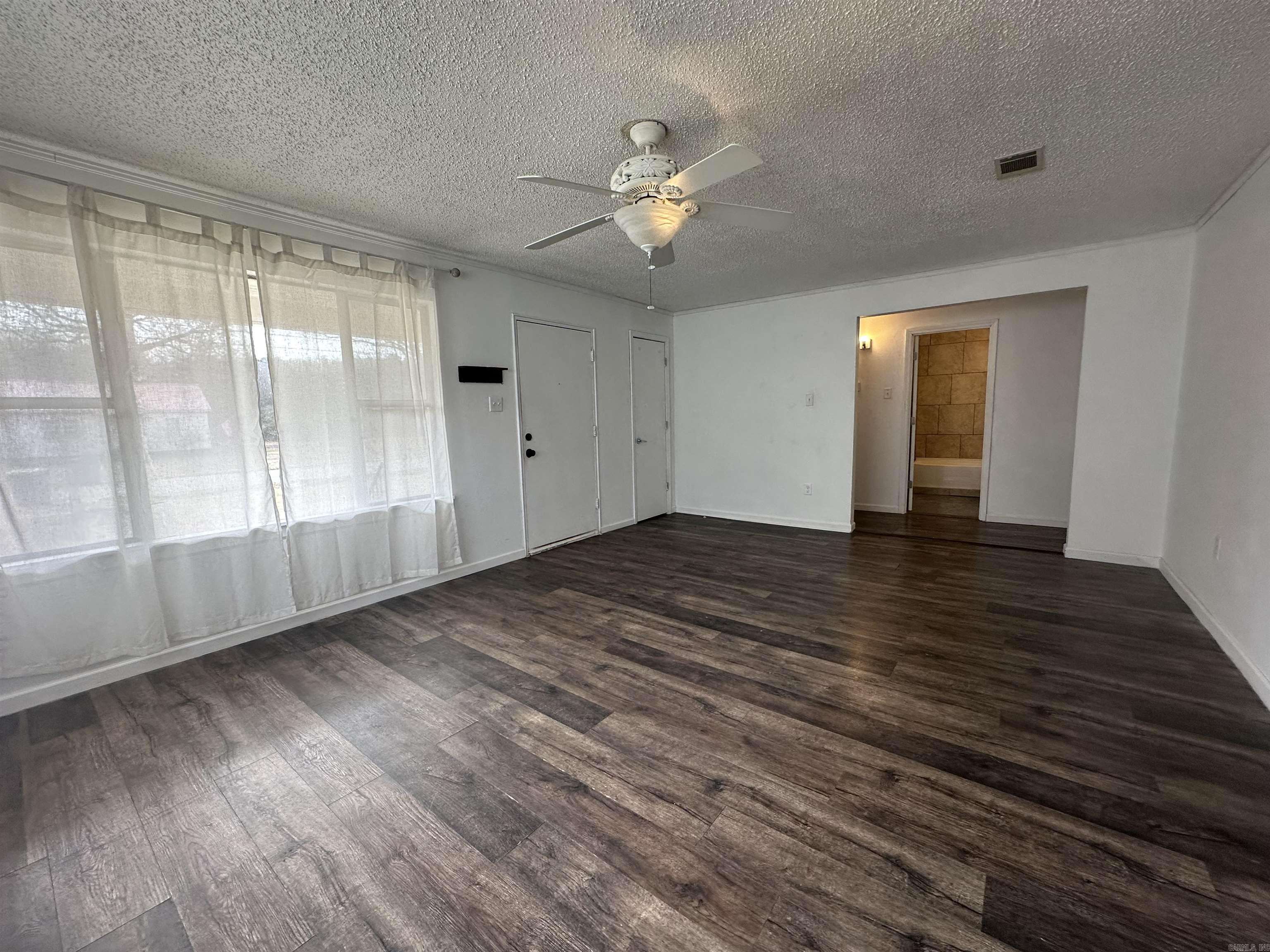 1511 W 37th Street