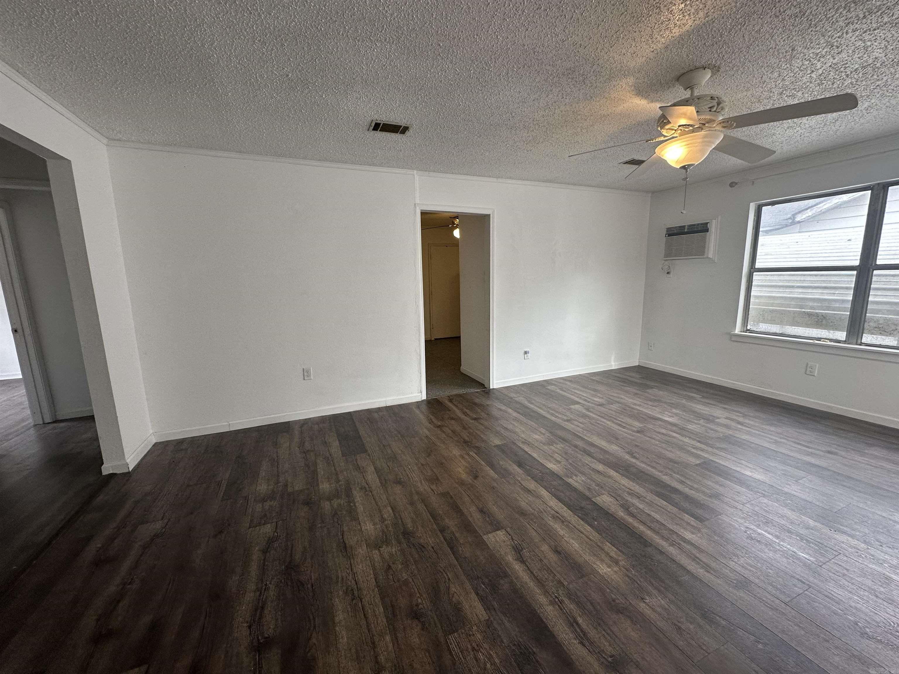 1511 W 37th Street