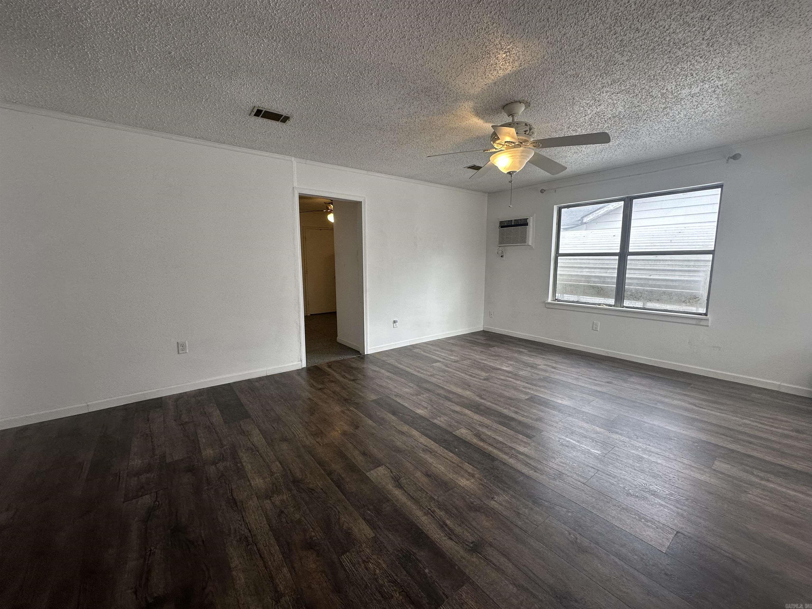 1511 W 37th Street