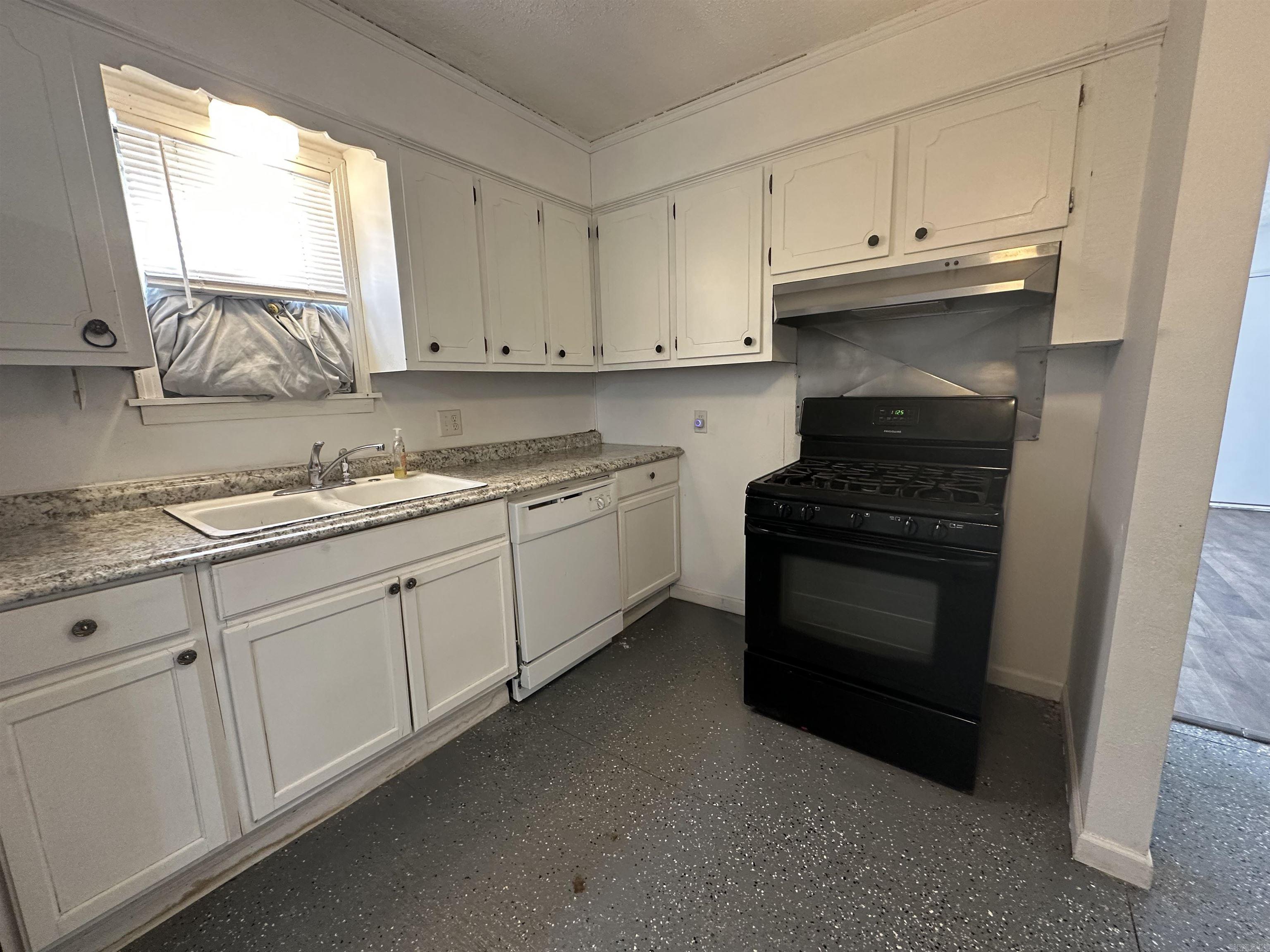 1511 W 37th Street