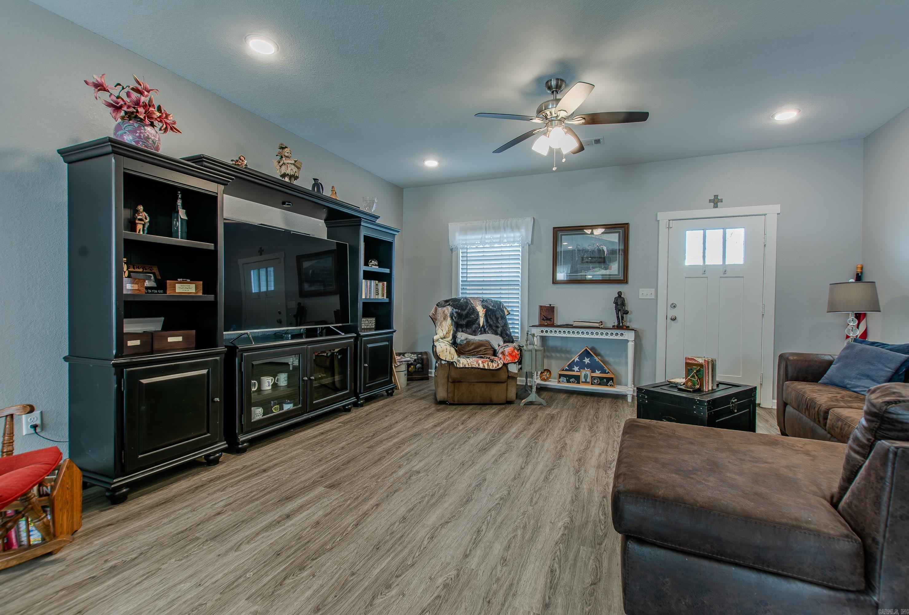 305 Kings Ranch Drive