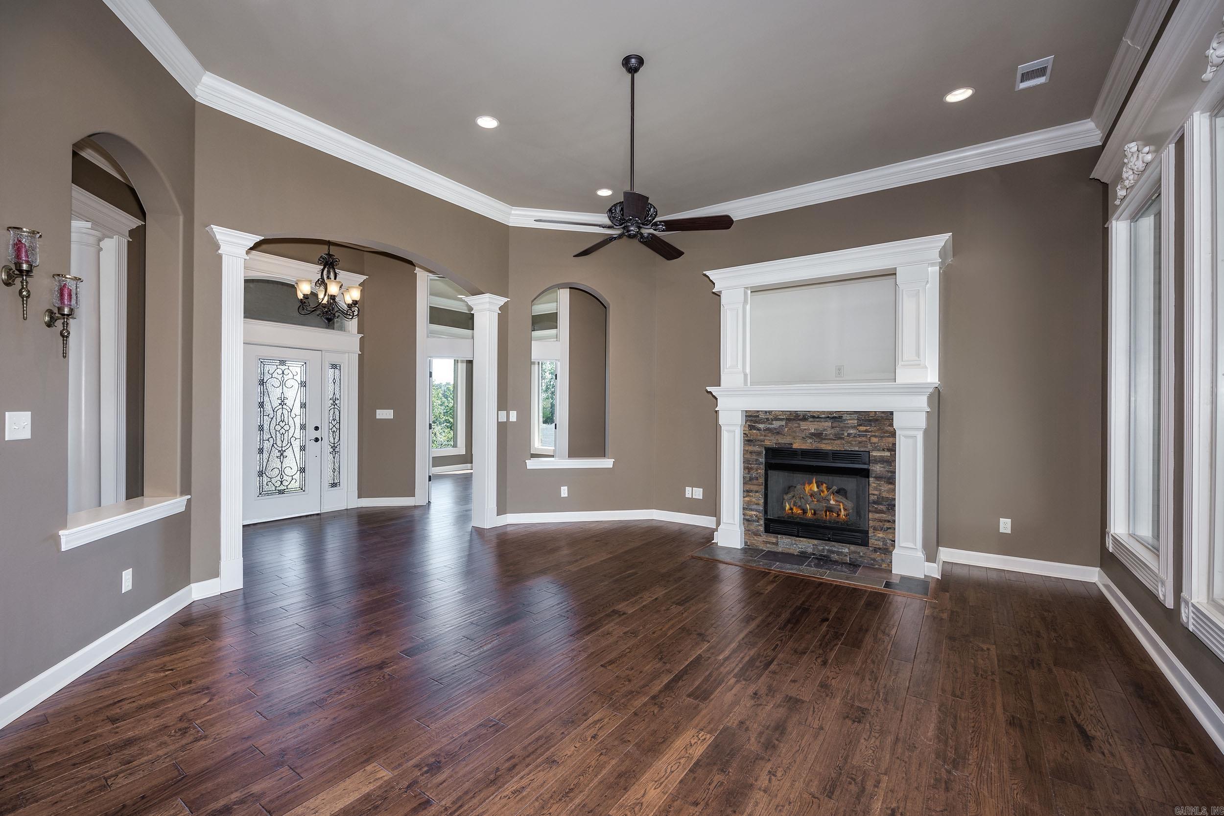 126 Oneida Way