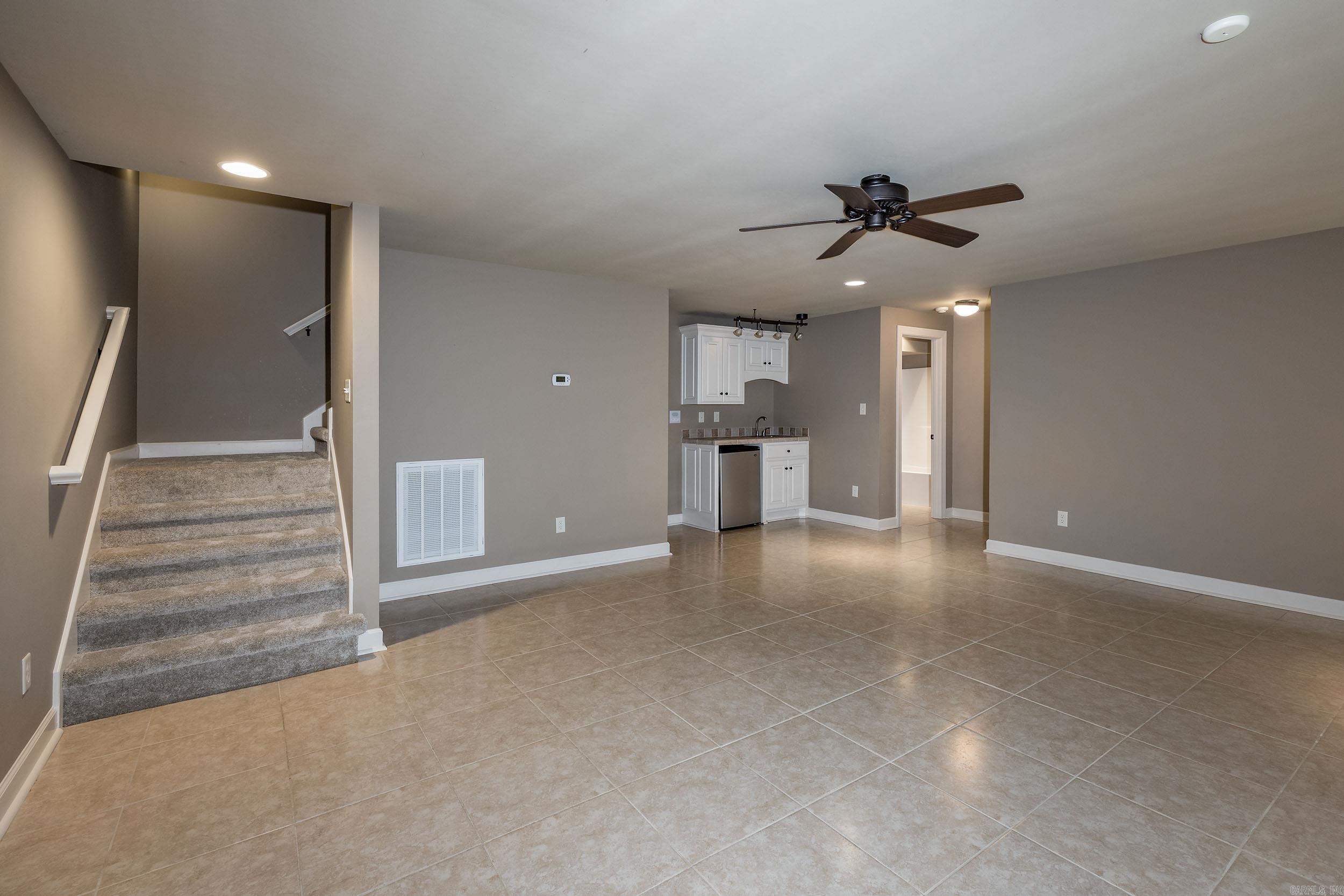 126 Oneida Way