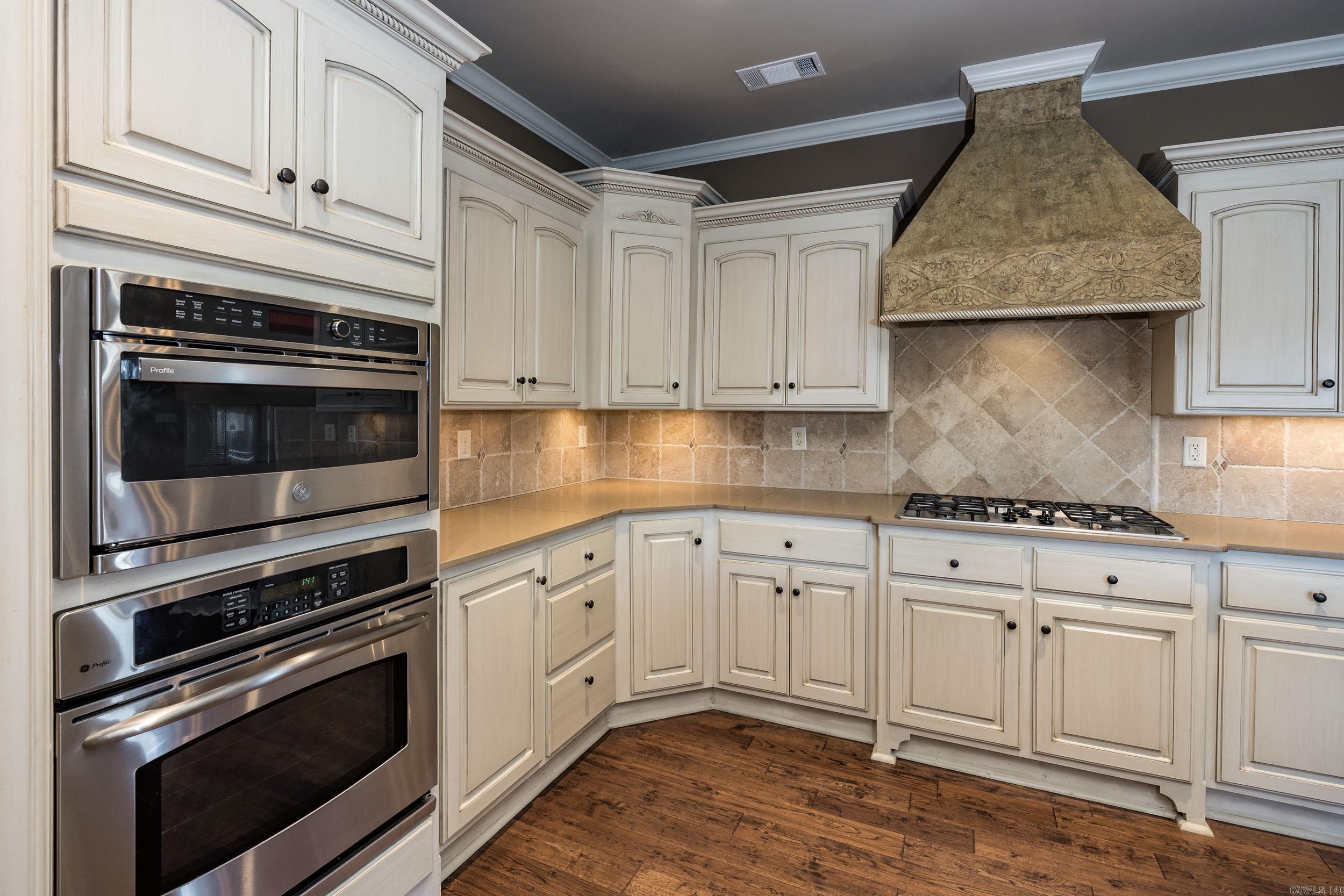 126 Oneida Way