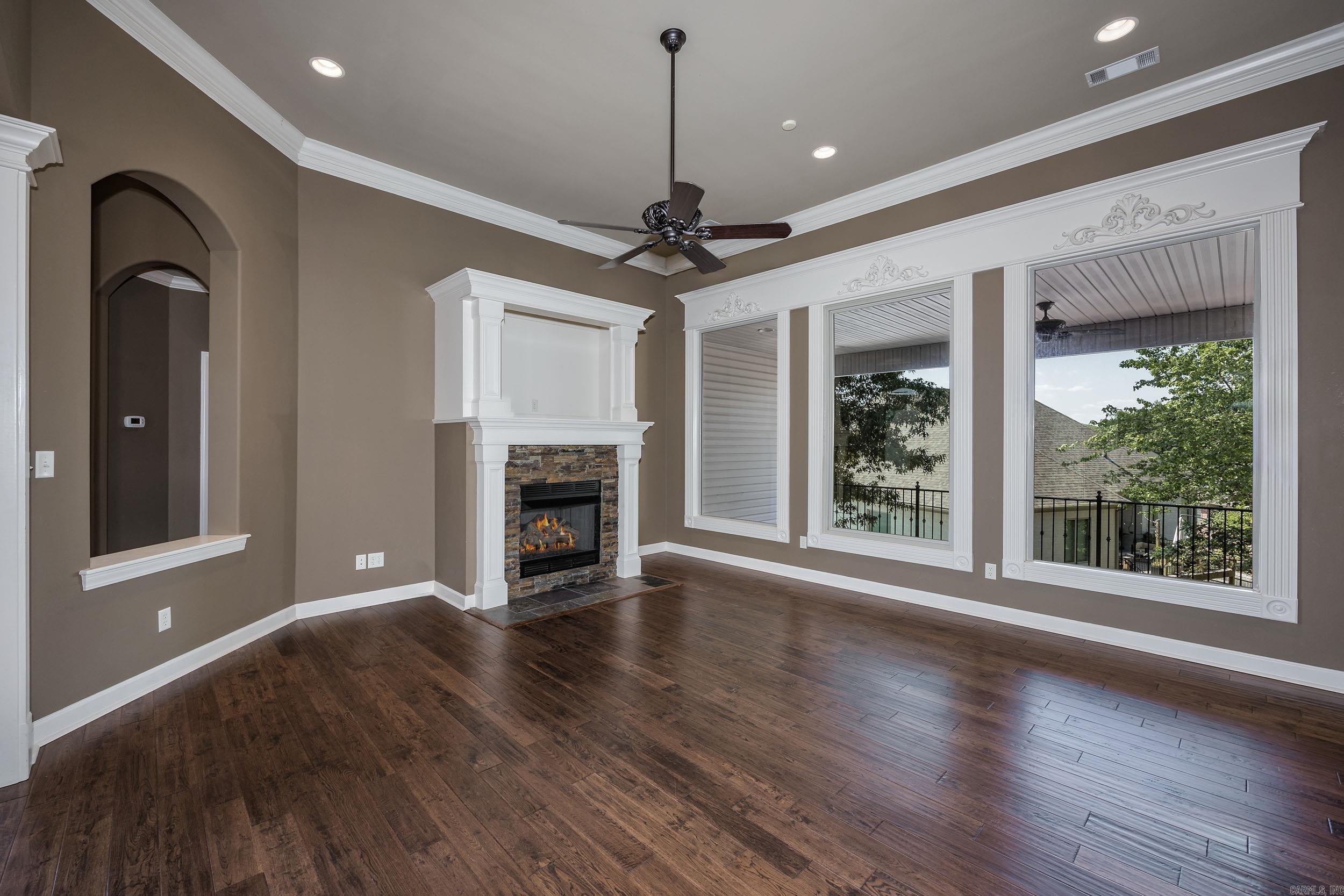 126 Oneida Way