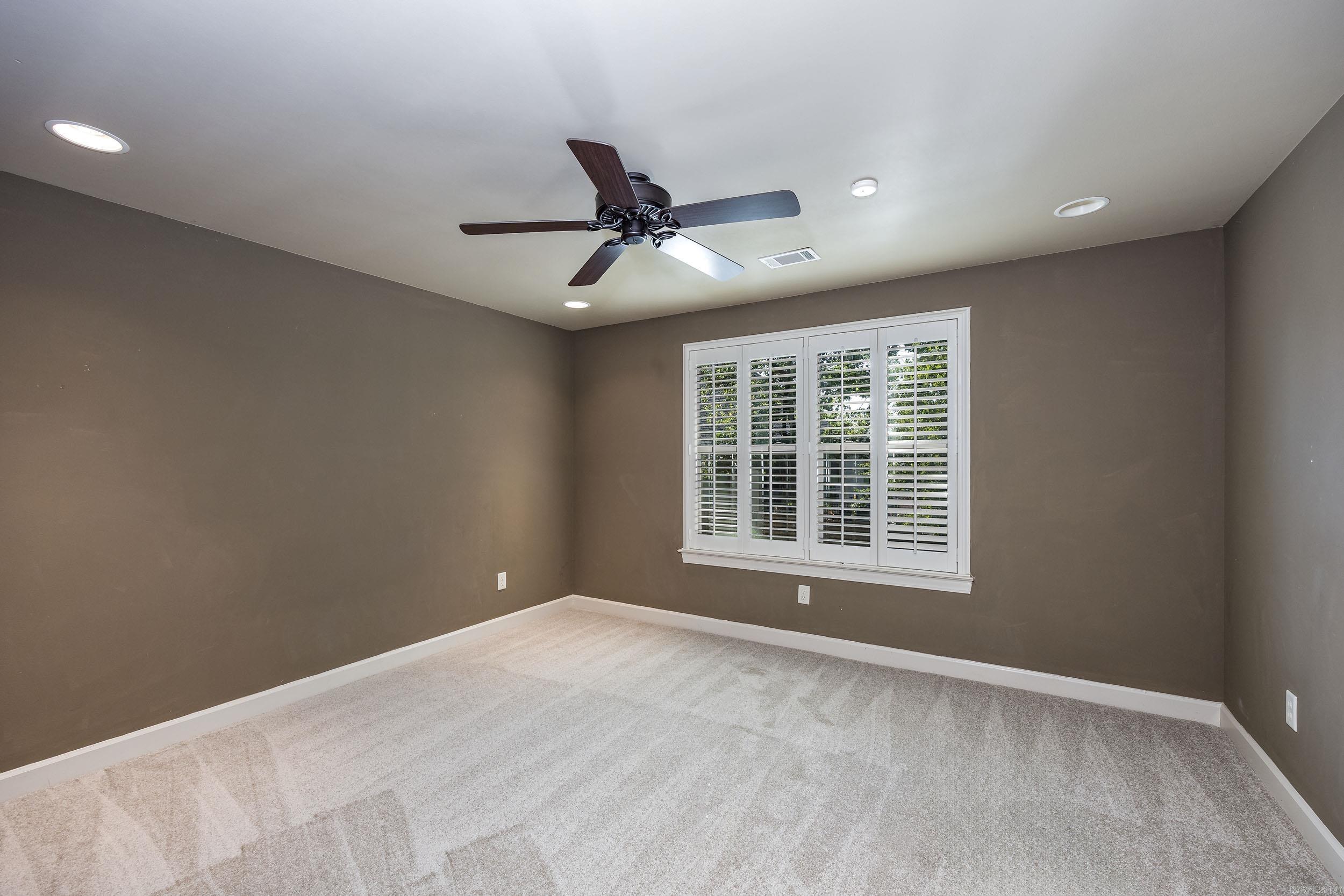 126 Oneida Way