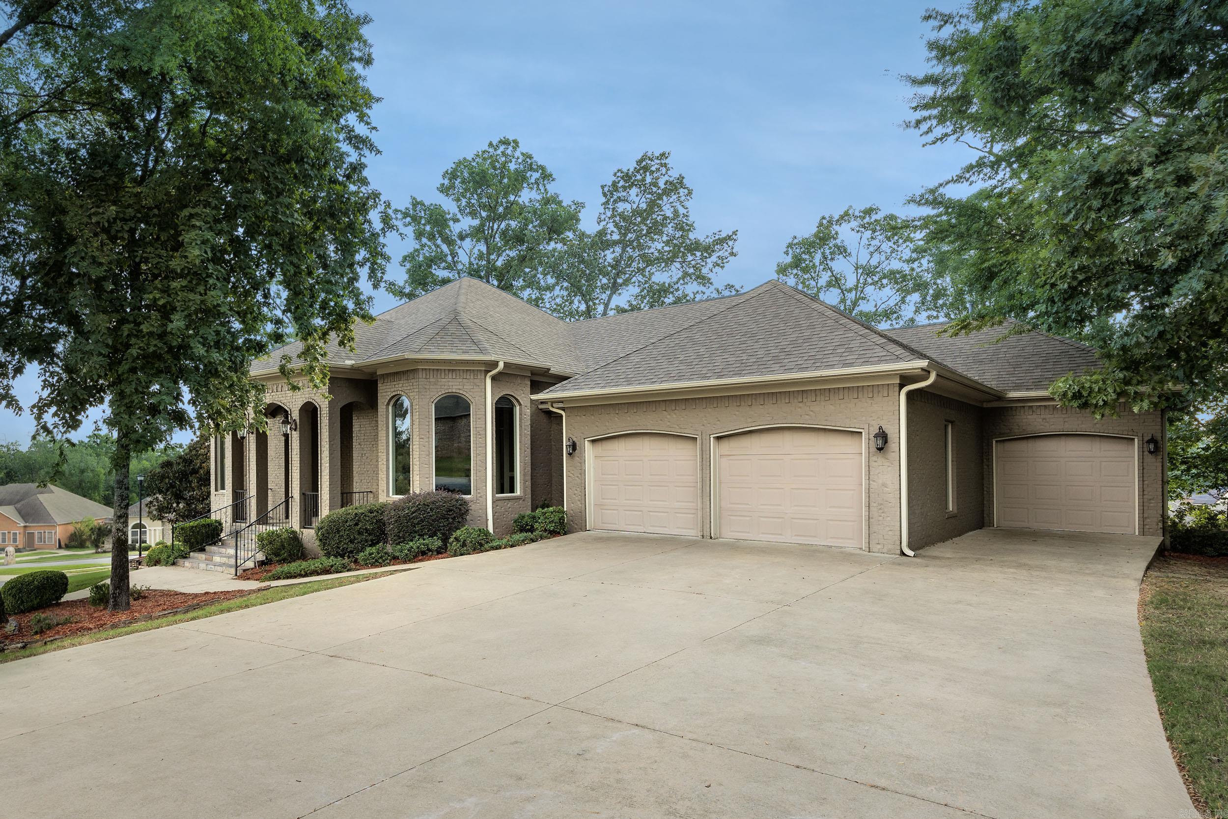 126 Oneida Way