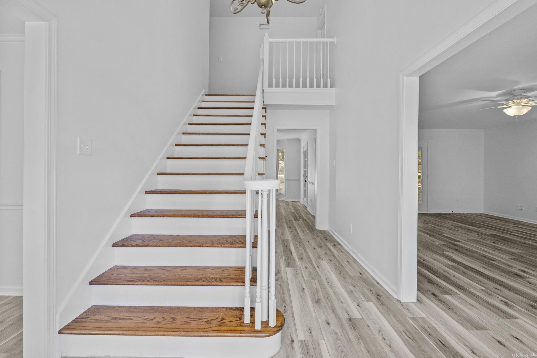 907 Cartier Lane