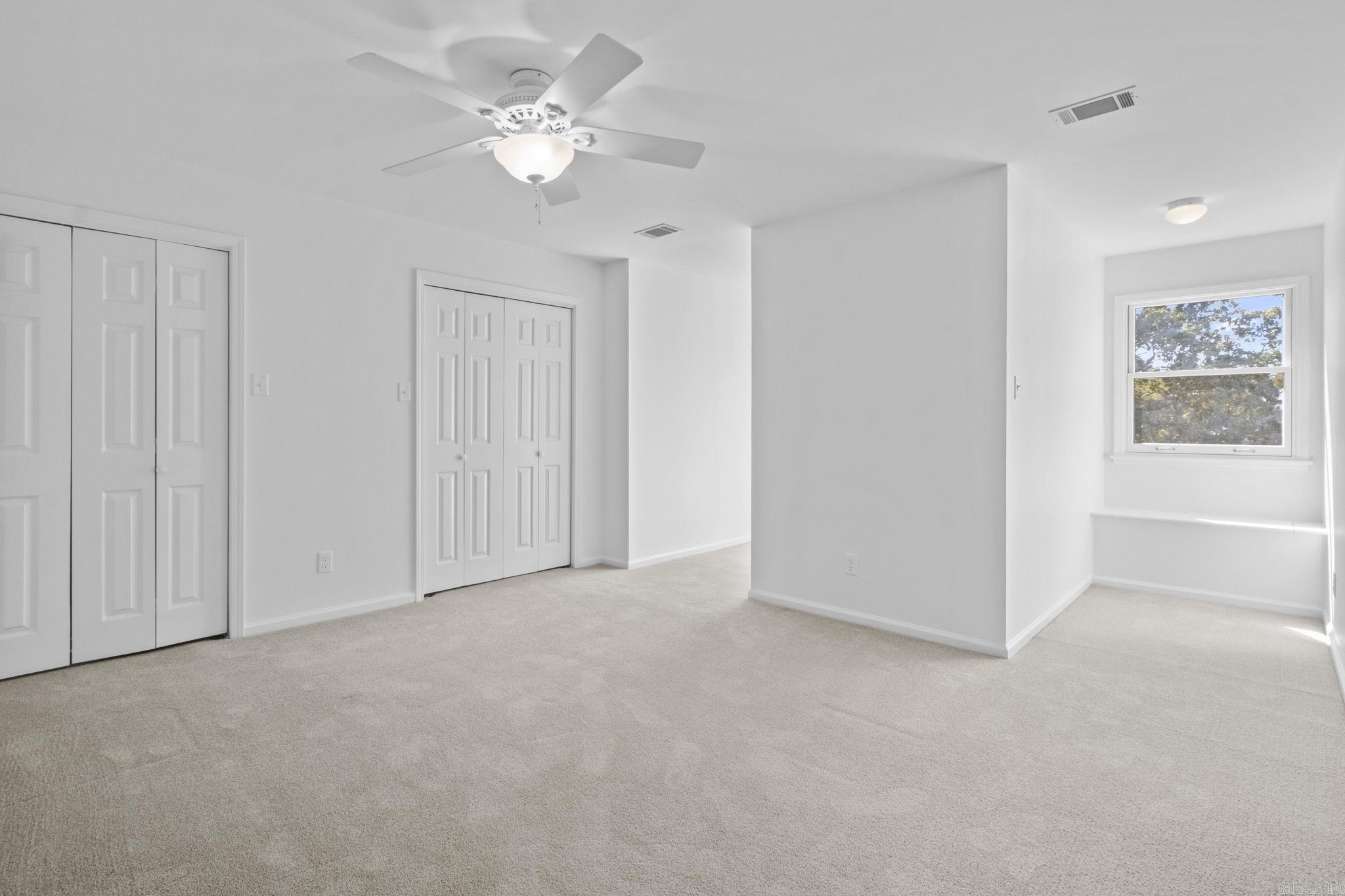 907 Cartier Lane