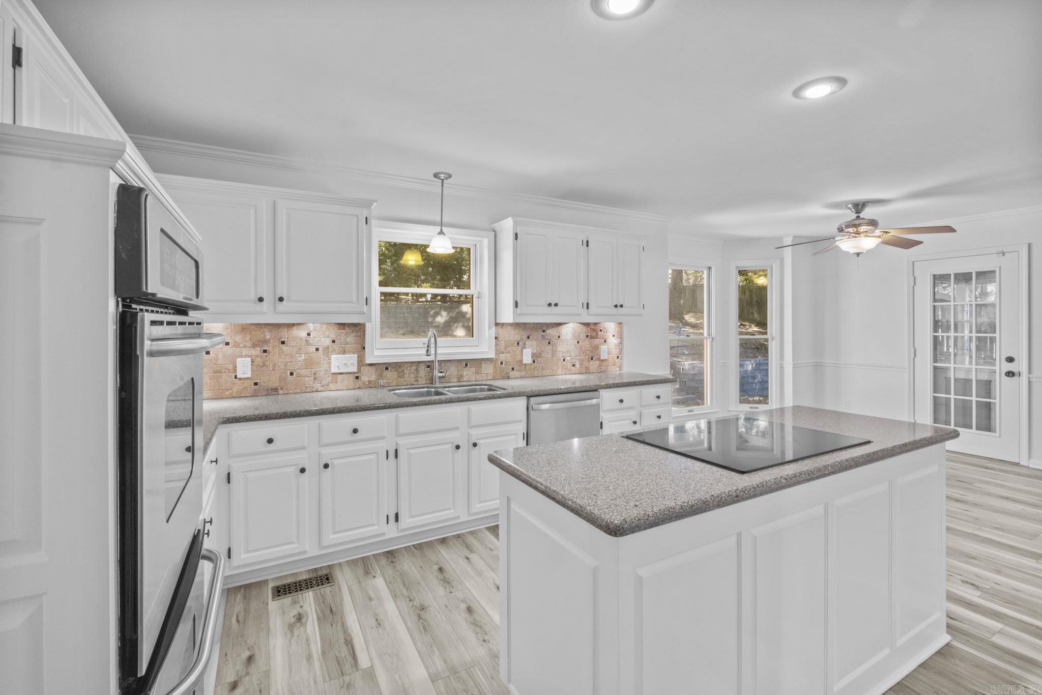 907 Cartier Lane
