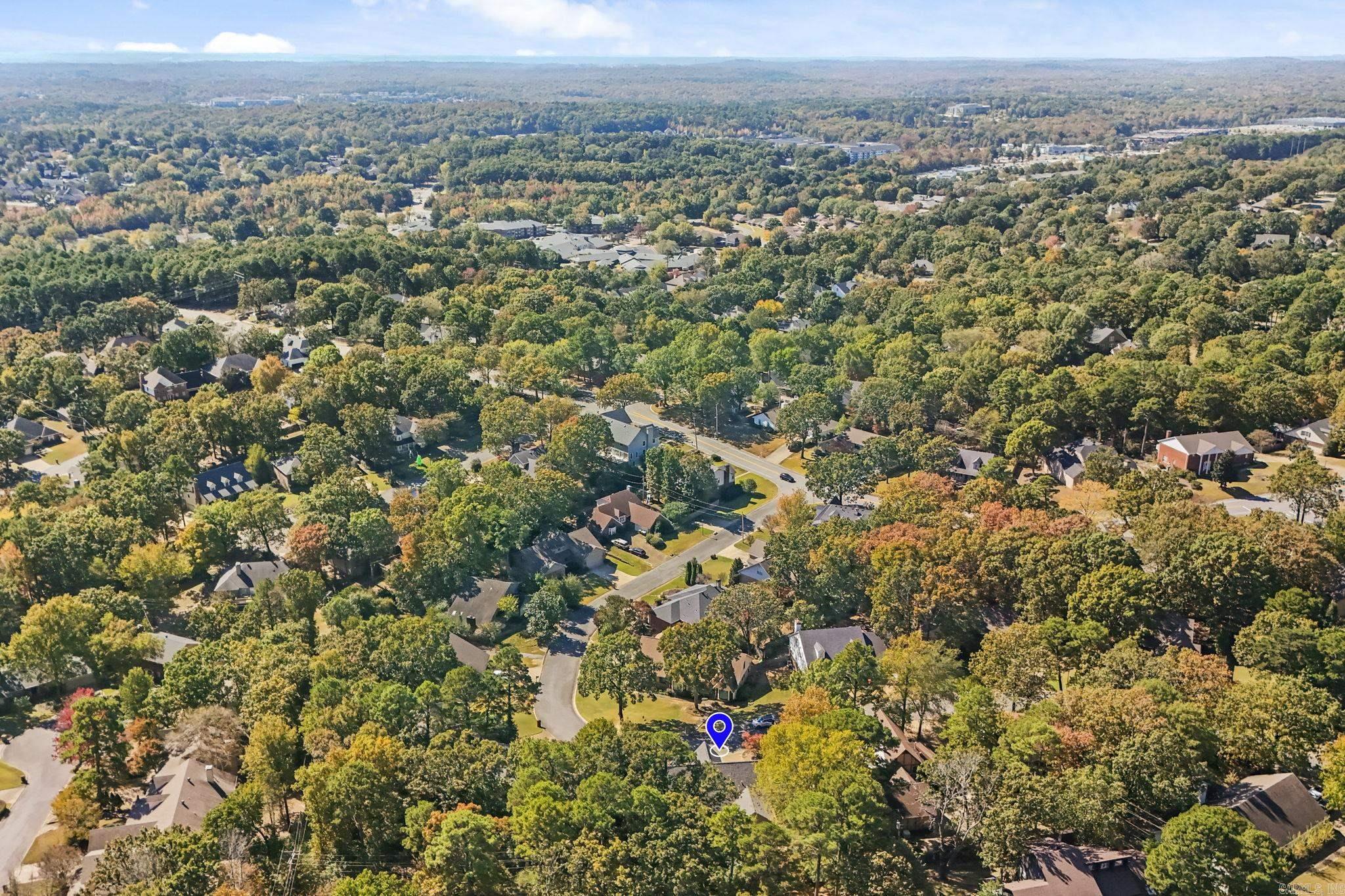 907 Cartier Lane