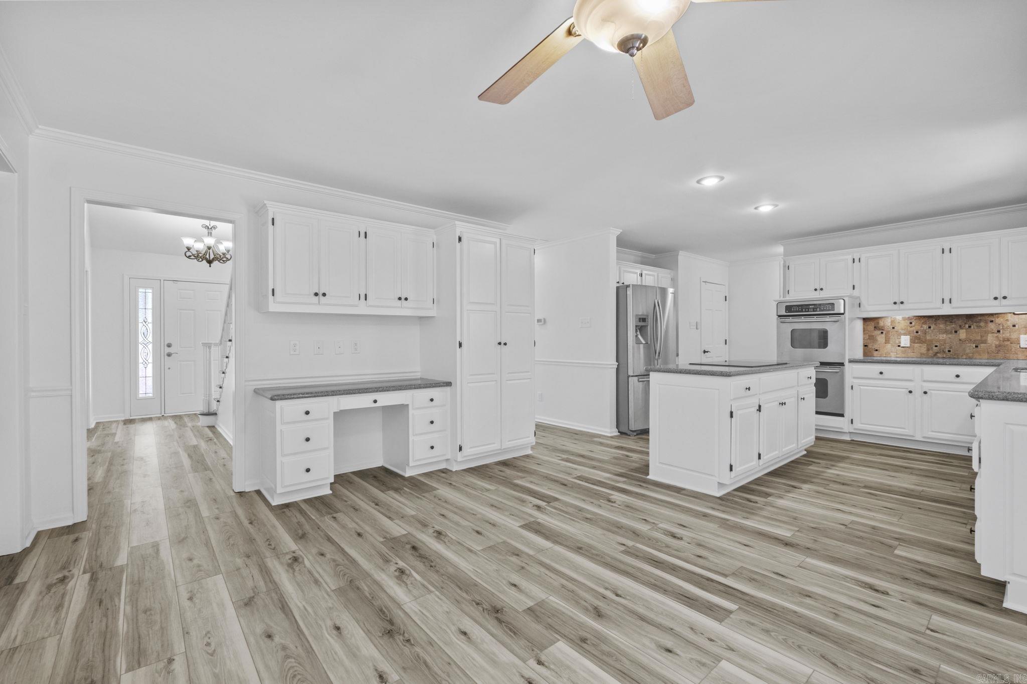 907 Cartier Lane