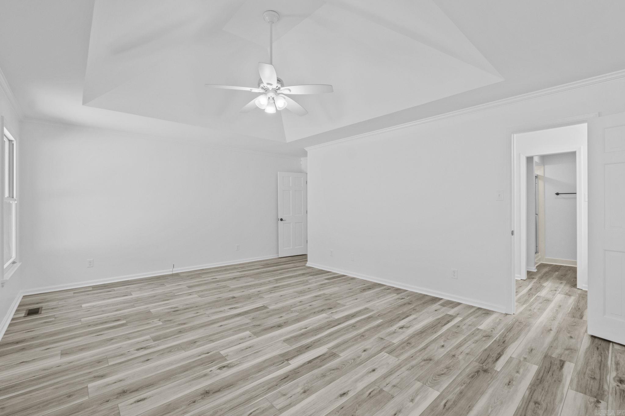 907 Cartier Lane