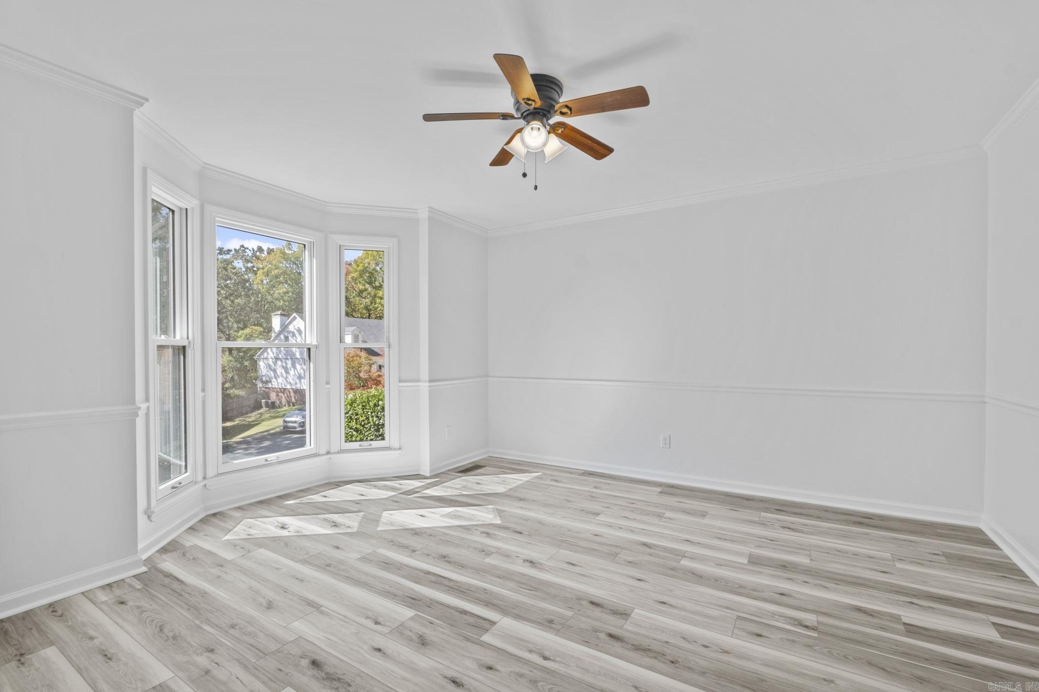 907 Cartier Lane