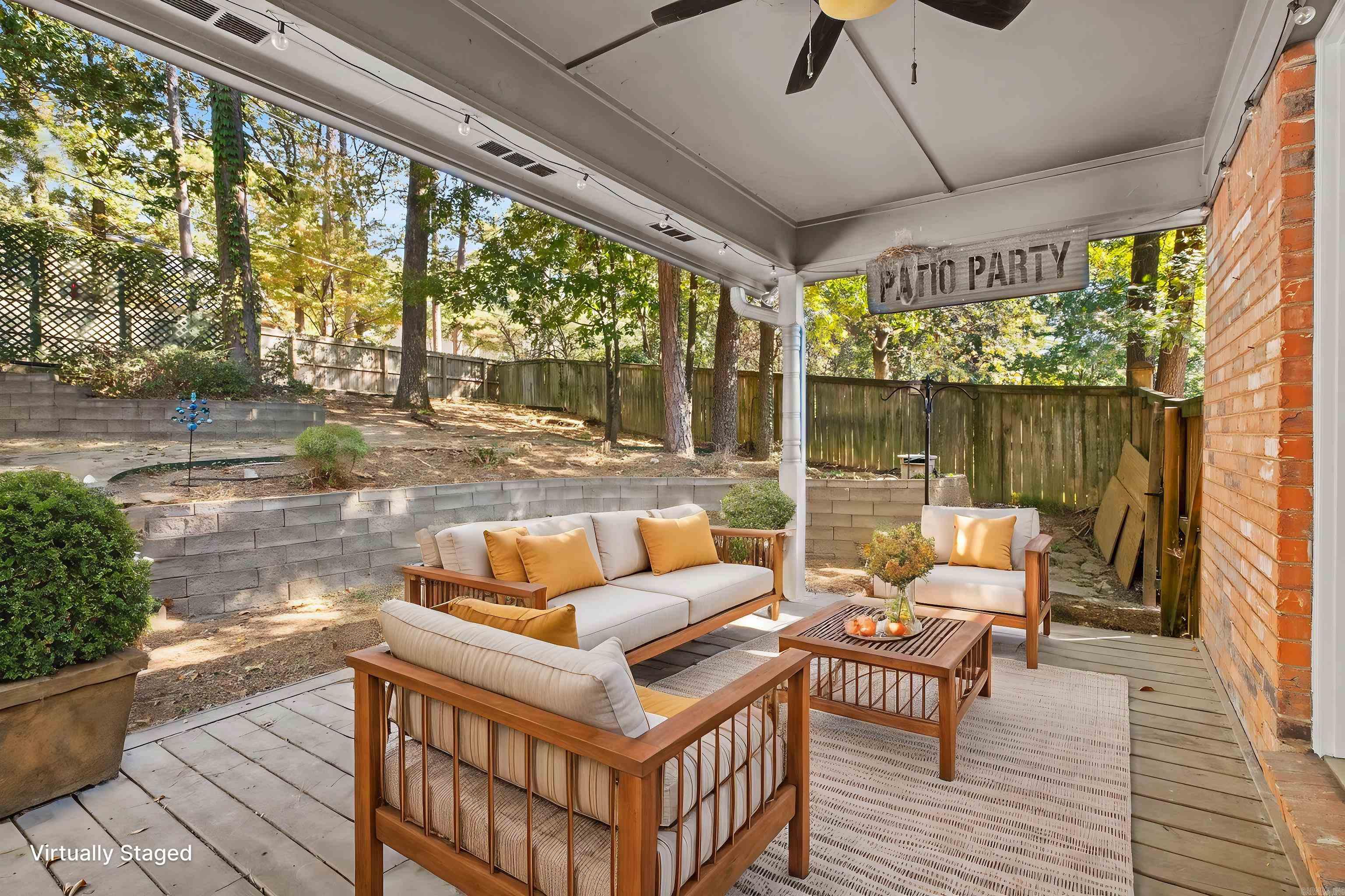 907 Cartier Lane